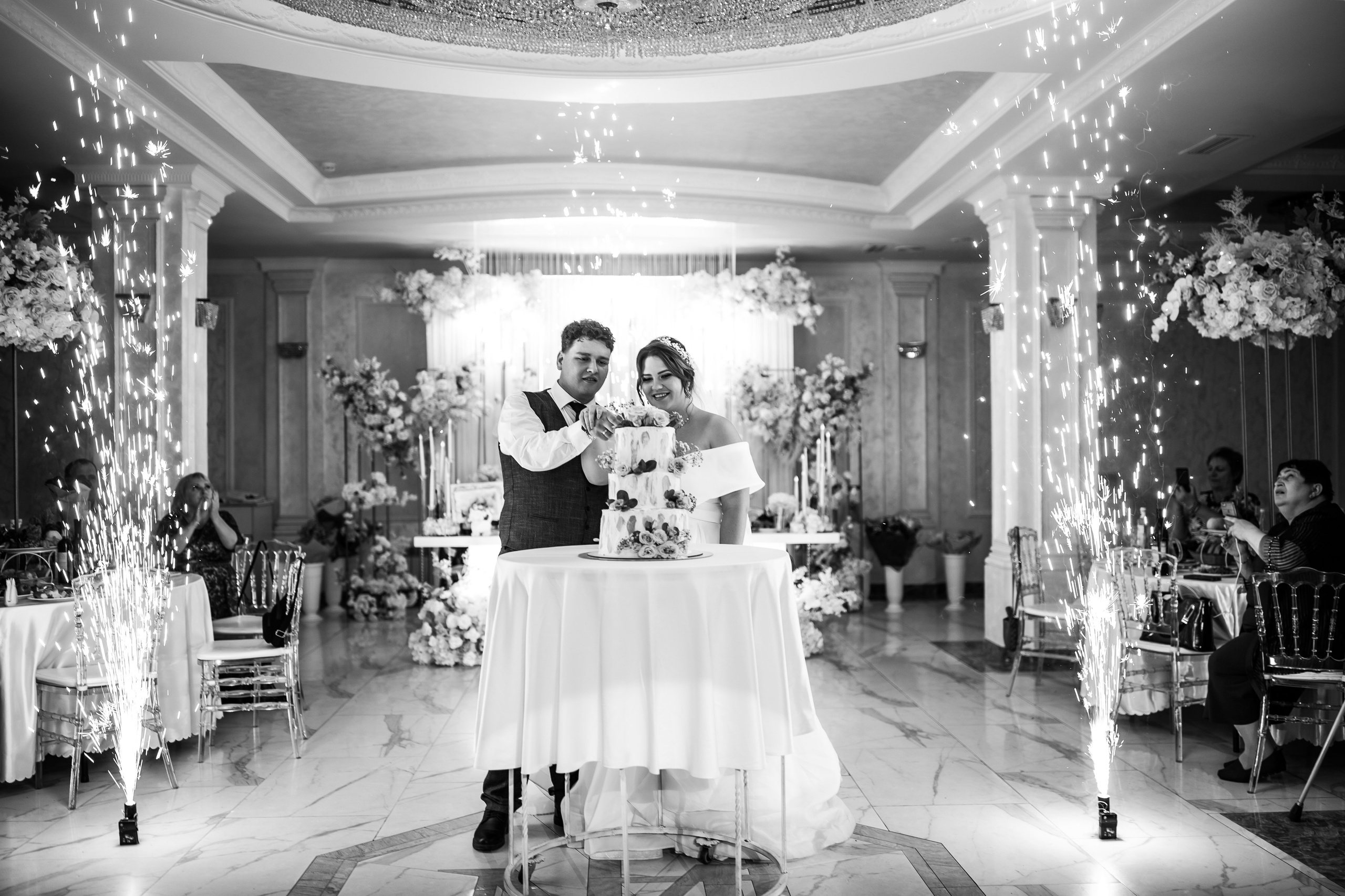 Мир ЧБ. Свадебный фотограф в Москве и Твери