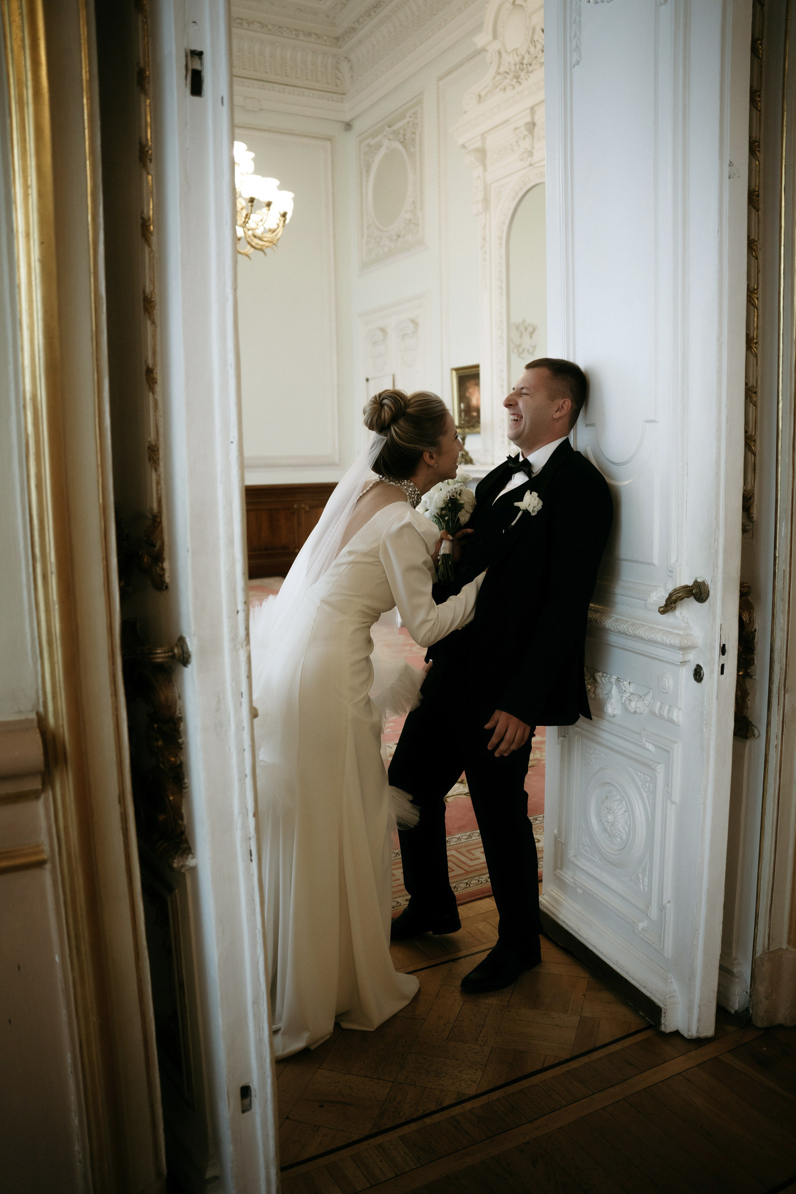 Однажды в летнем саду. Свадебный фотограф в Петербурге Таша Вайб