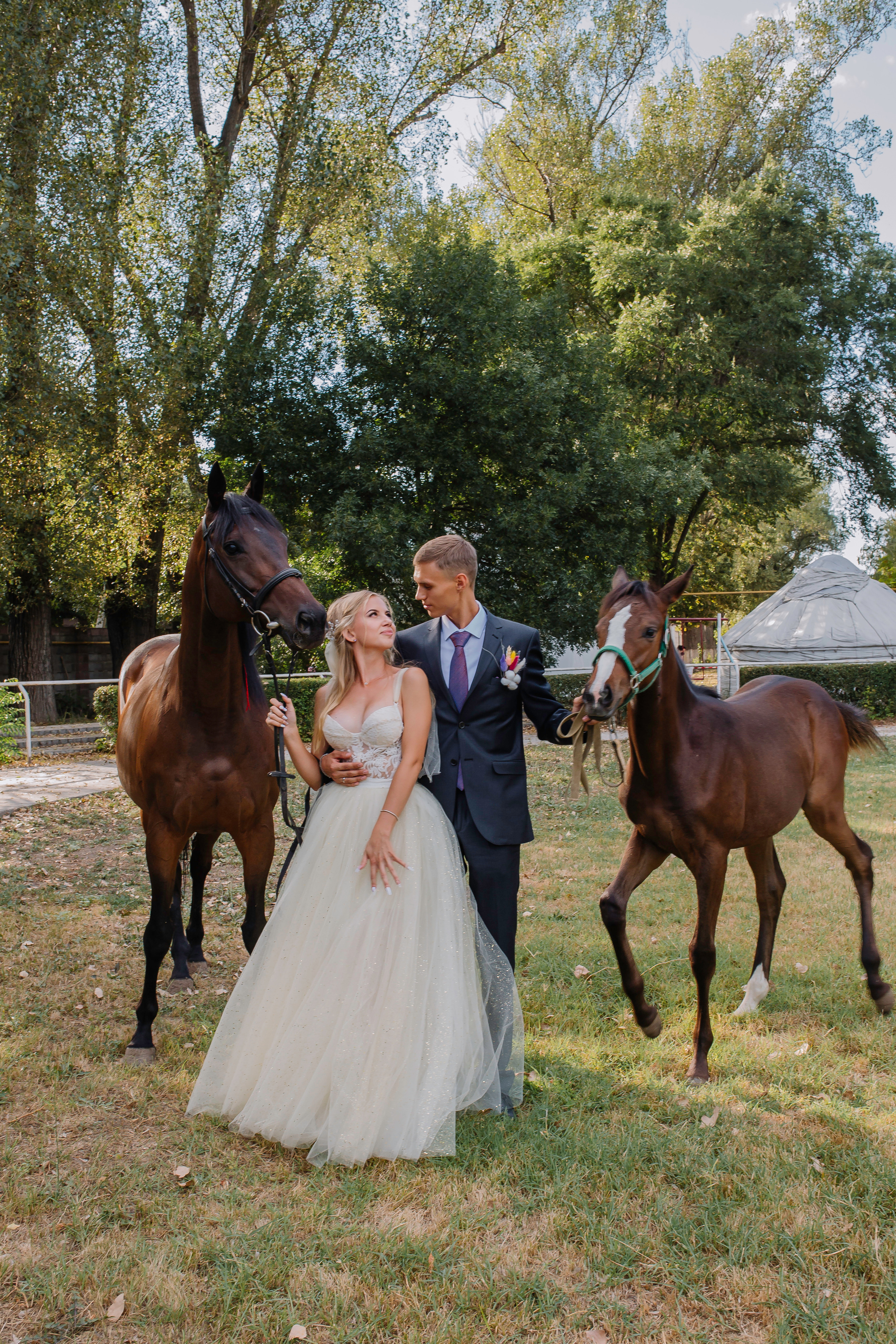 Красота спасет мир. Свадебный и семейный фотограф в Алматы Laura Dosmann