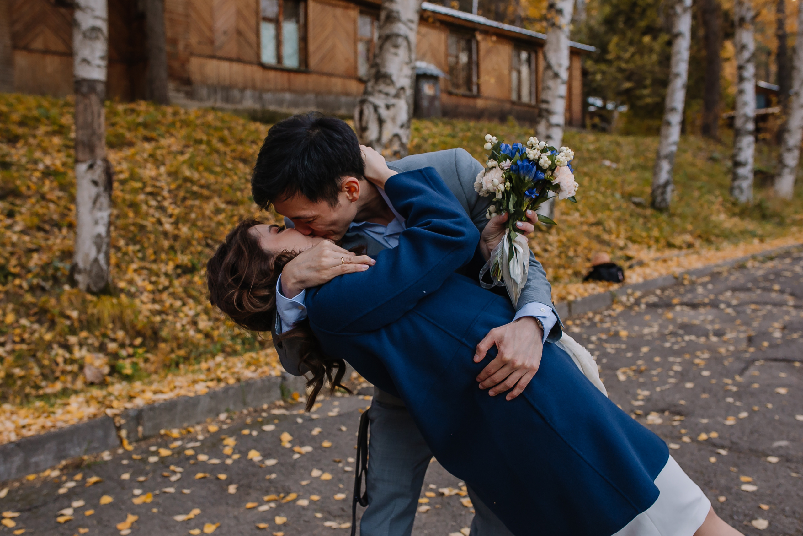 Осень и Любовь на Двоих…. Свадебный и семейный фотограф в Алматы Laura Dosmann