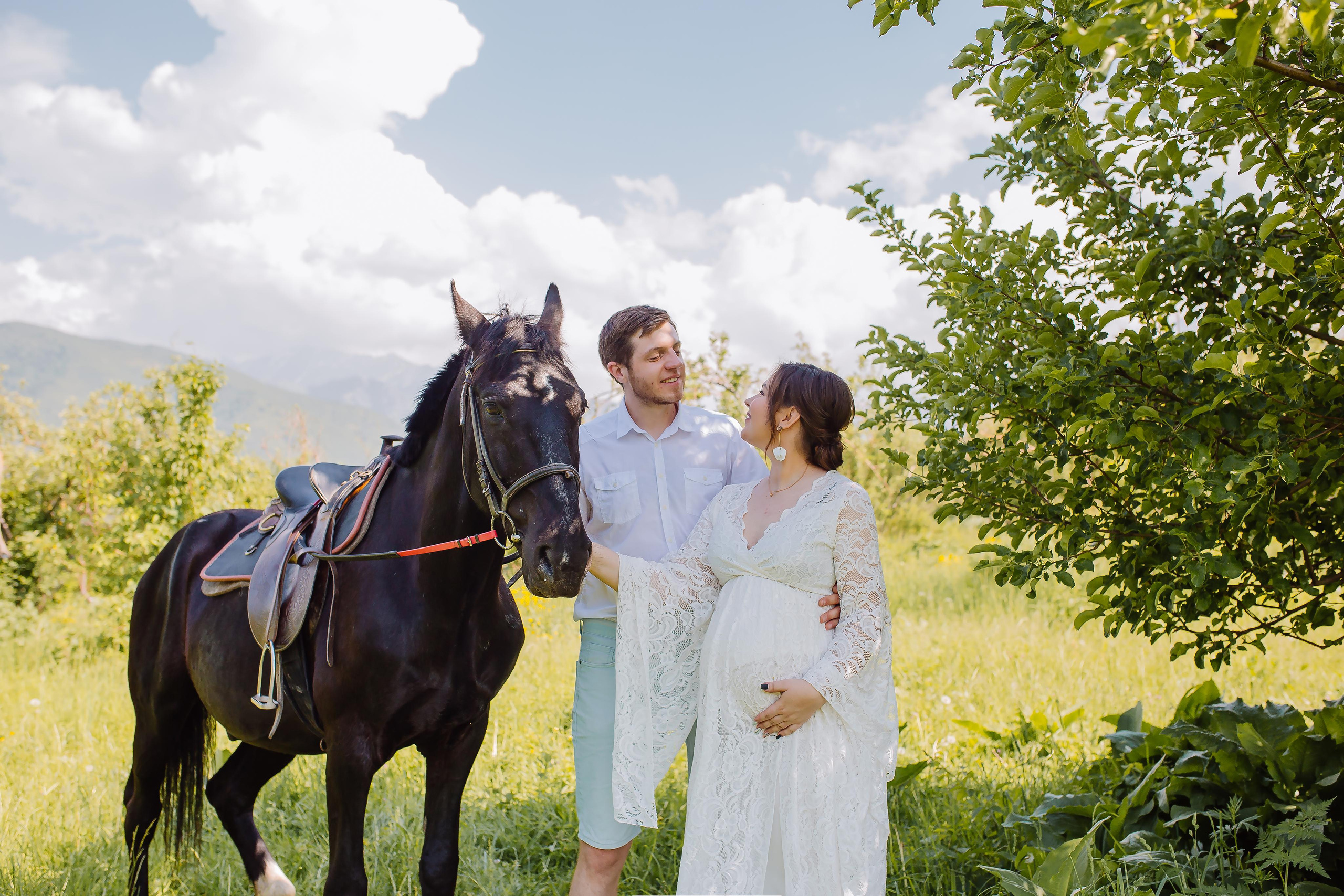 В ожидании Чуда. Свадебный и семейный фотограф в Алматы Laura Dosmann