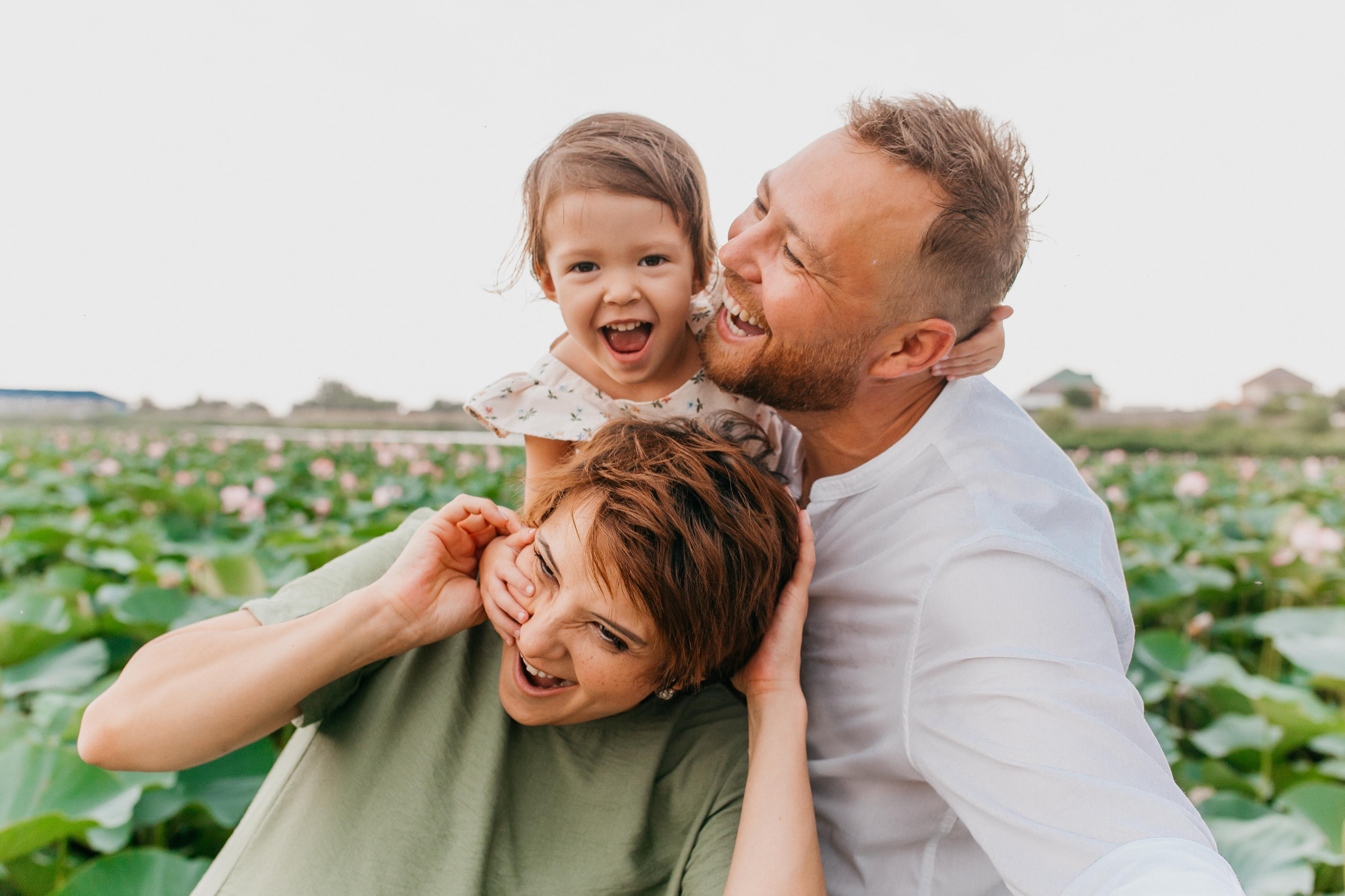 Семейные истории. Свадебный и семейный фотограф в Алматы Laura Dosmann