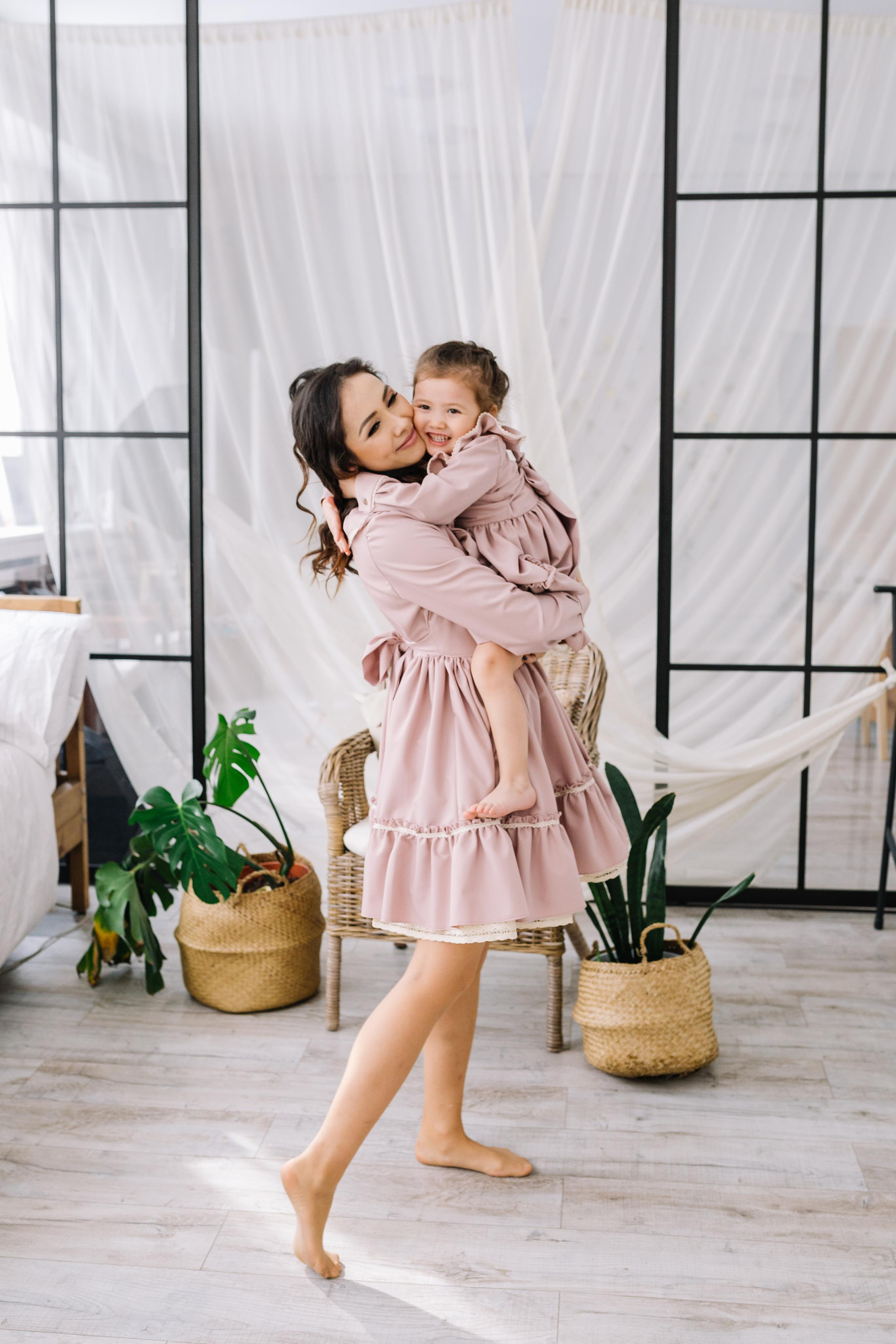 Семейные истории. Свадебный и семейный фотограф в Алматы Laura Dosmann