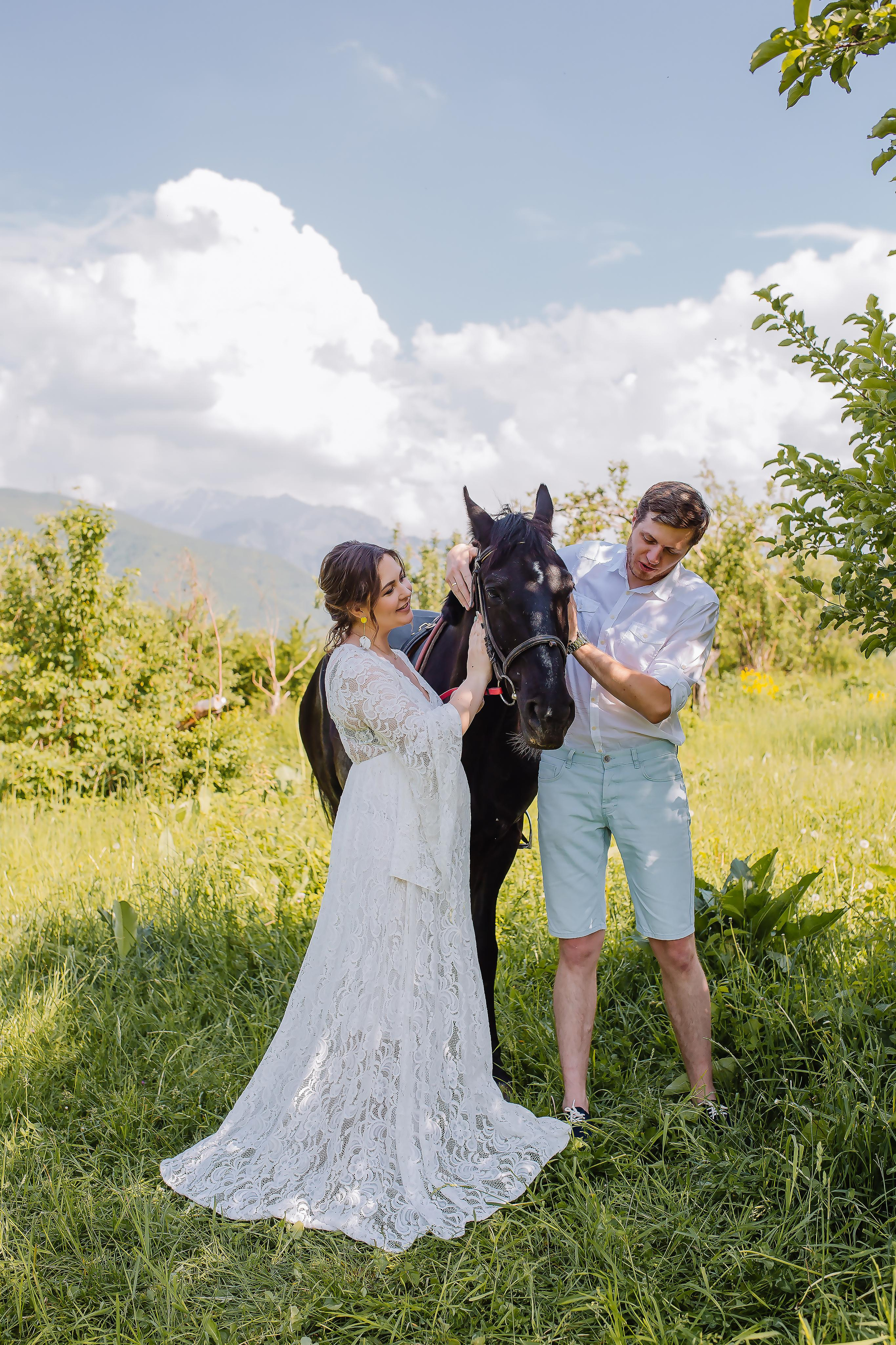 В ожидании Чуда. Свадебный и семейный фотограф в Алматы Laura Dosmann