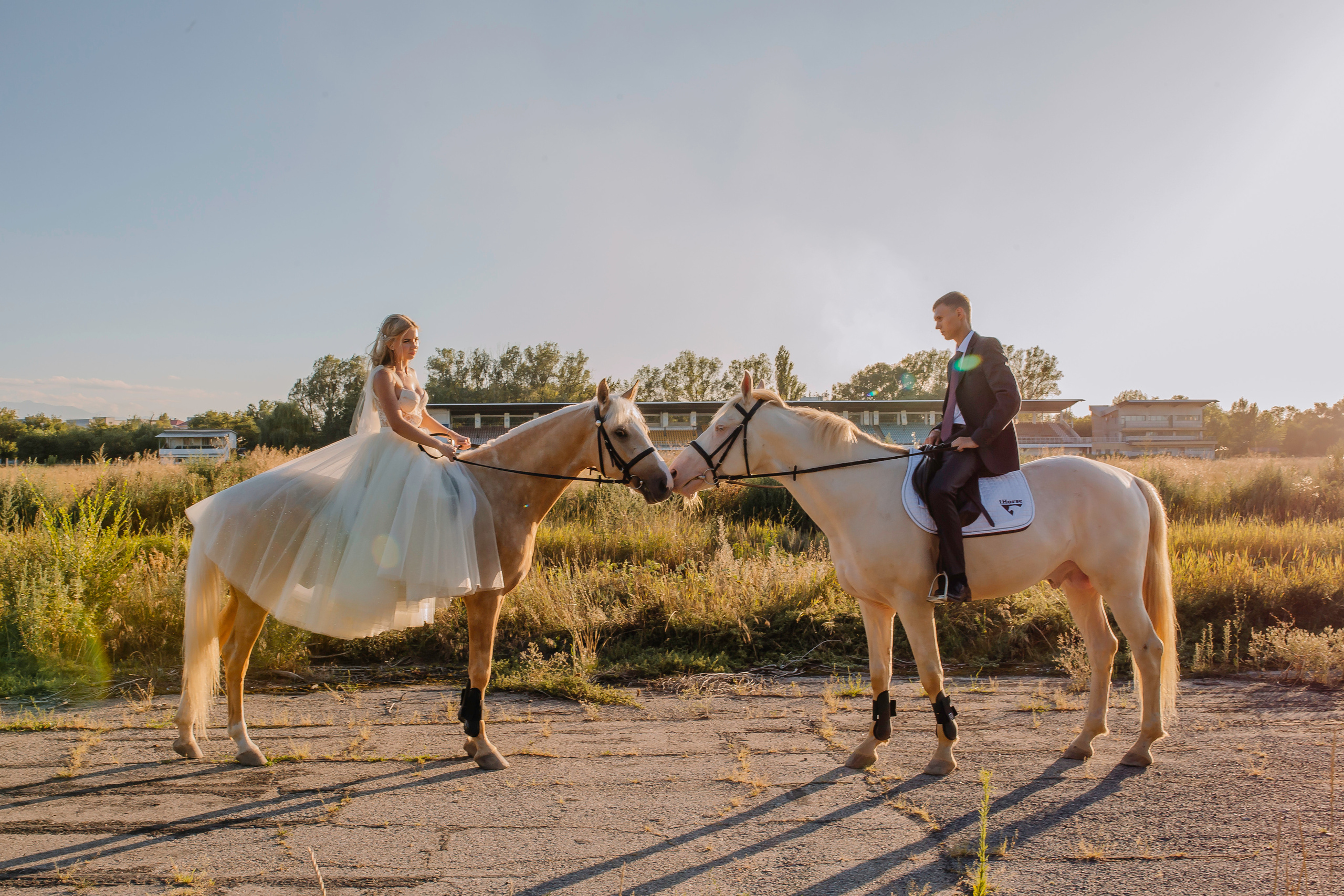 Красота спасет мир. Свадебный и семейный фотограф в Алматы Laura Dosmann