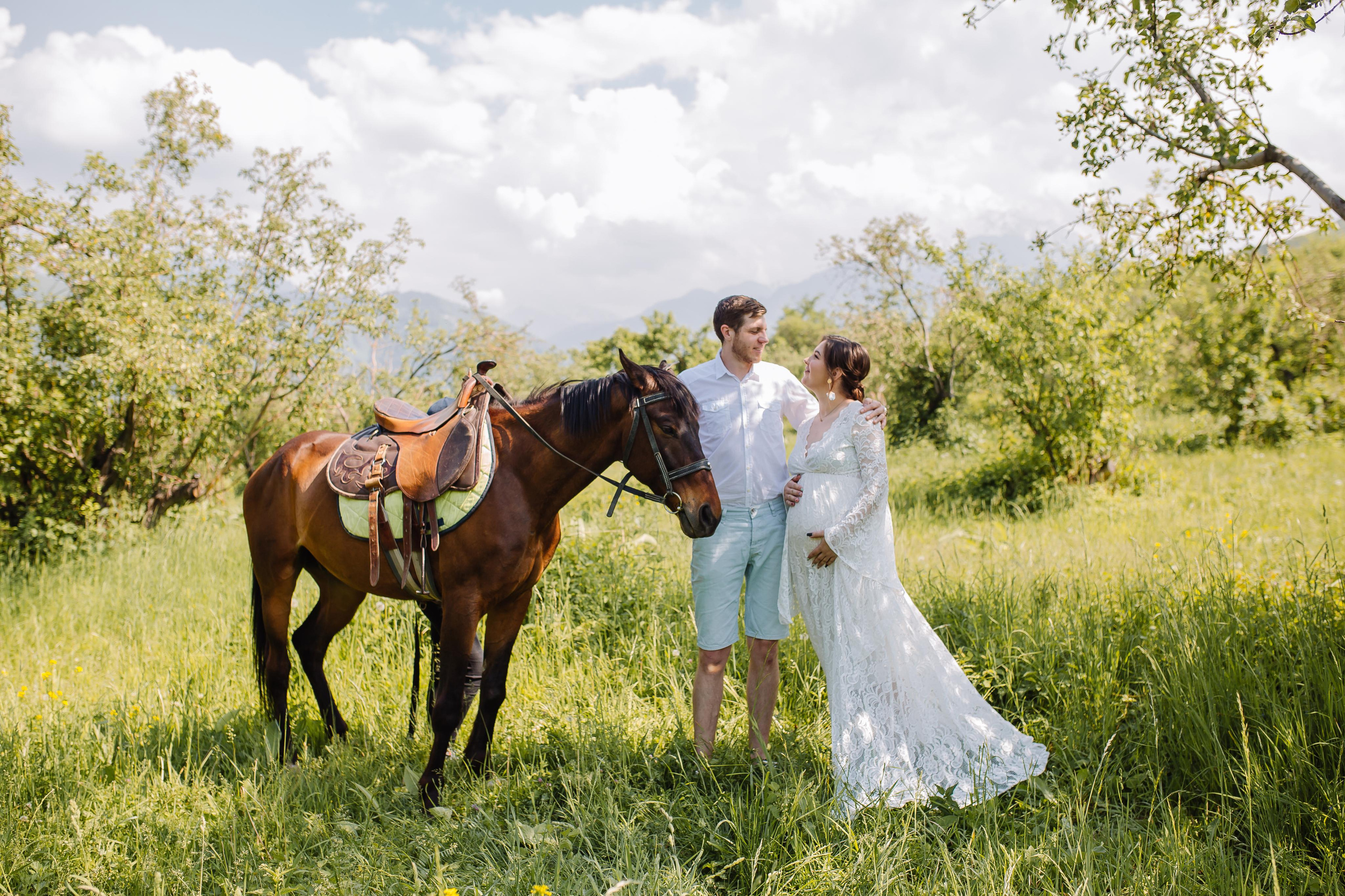 В ожидании Чуда. Свадебный и семейный фотограф в Алматы Laura Dosmann