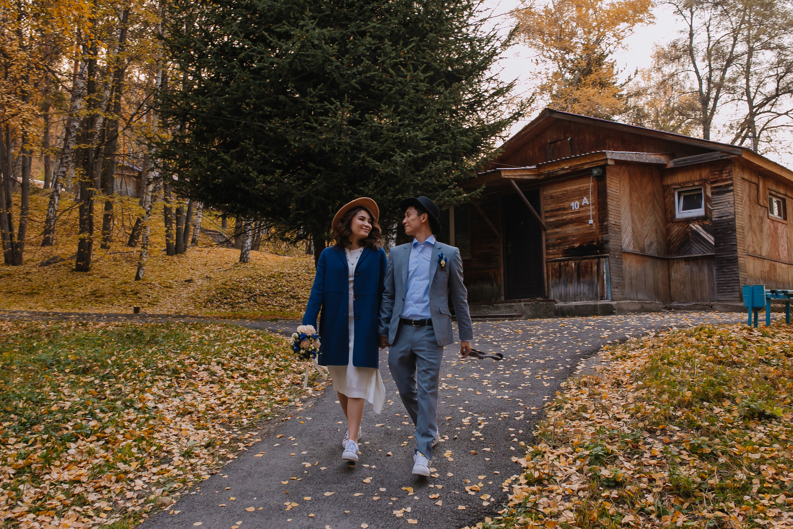 Осень и Любовь на Двоих…. Свадебный и семейный фотограф в Алматы Laura Dosmann