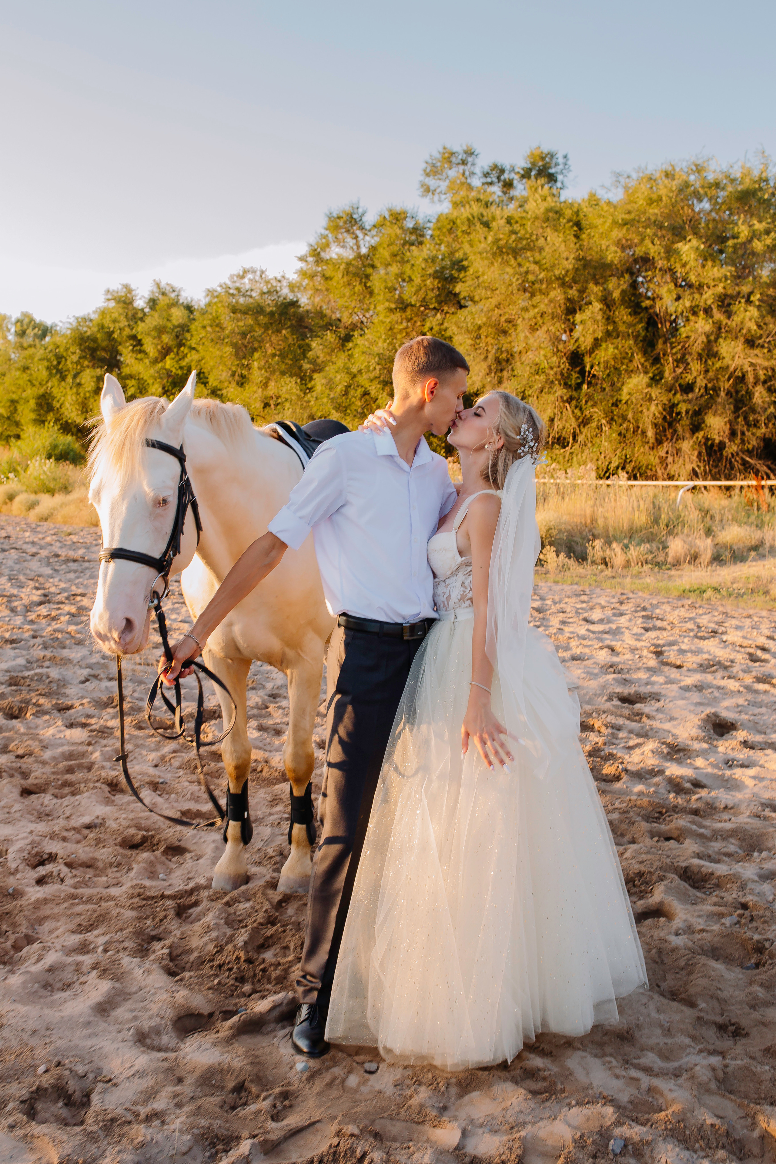Красота спасет мир. Свадебный и семейный фотограф в Алматы Laura Dosmann