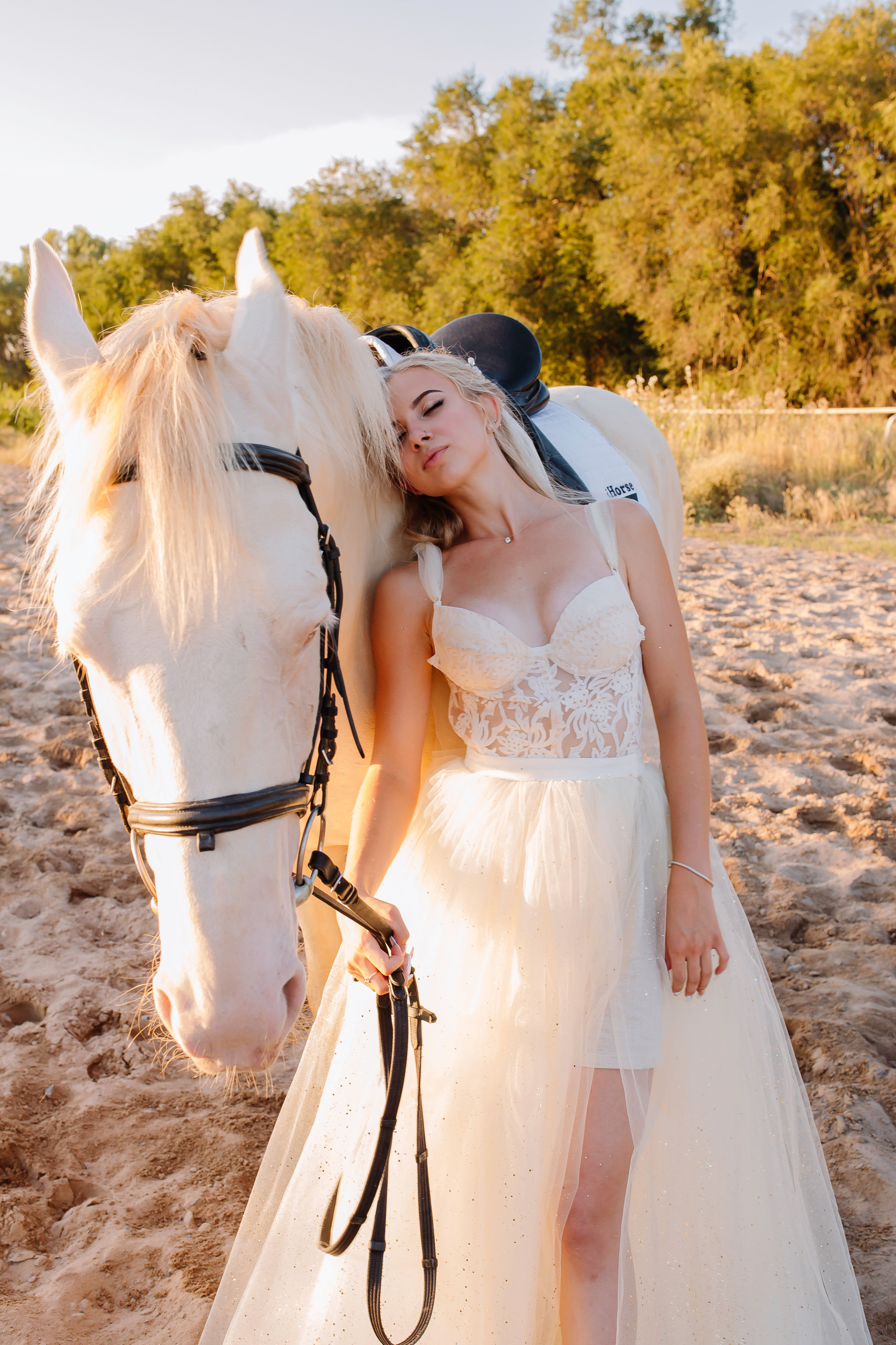 Красота спасет мир. Свадебный и семейный фотограф в Алматы Laura Dosmann