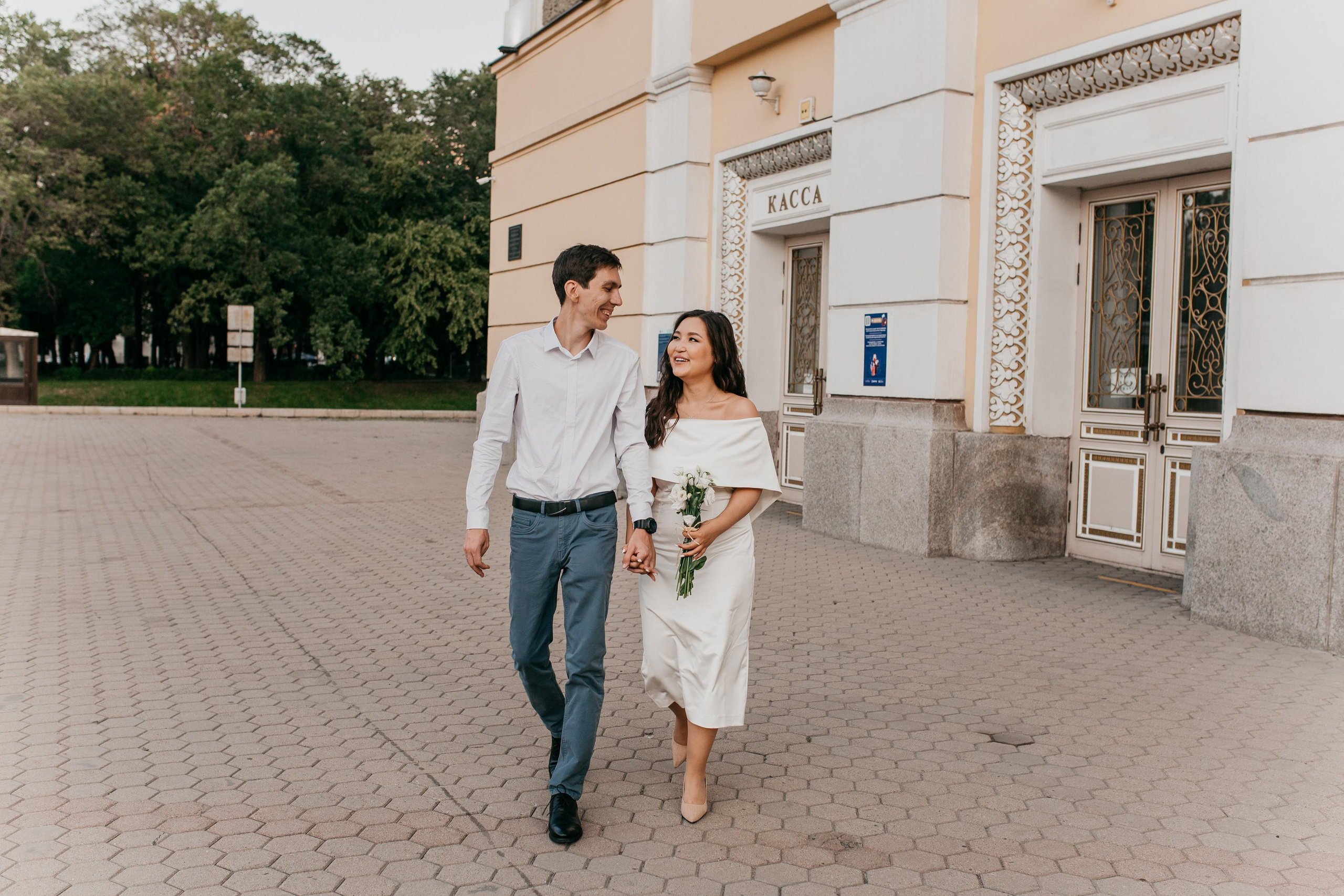 Love Story. Свадебный и семейный фотограф в Алматы Laura Dosmann