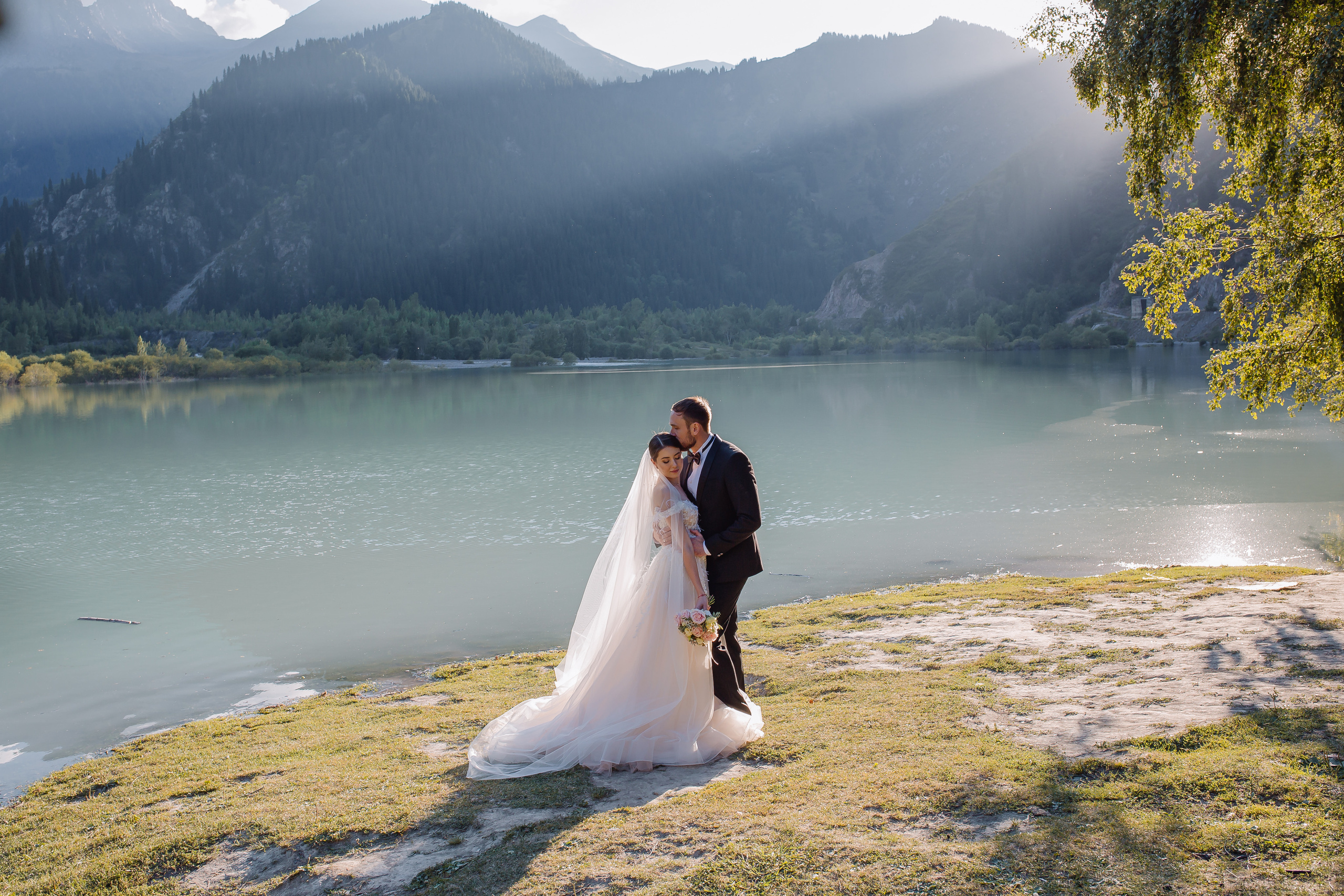 Wedding. Свадебный и семейный фотограф в Алматы Laura Dosmann