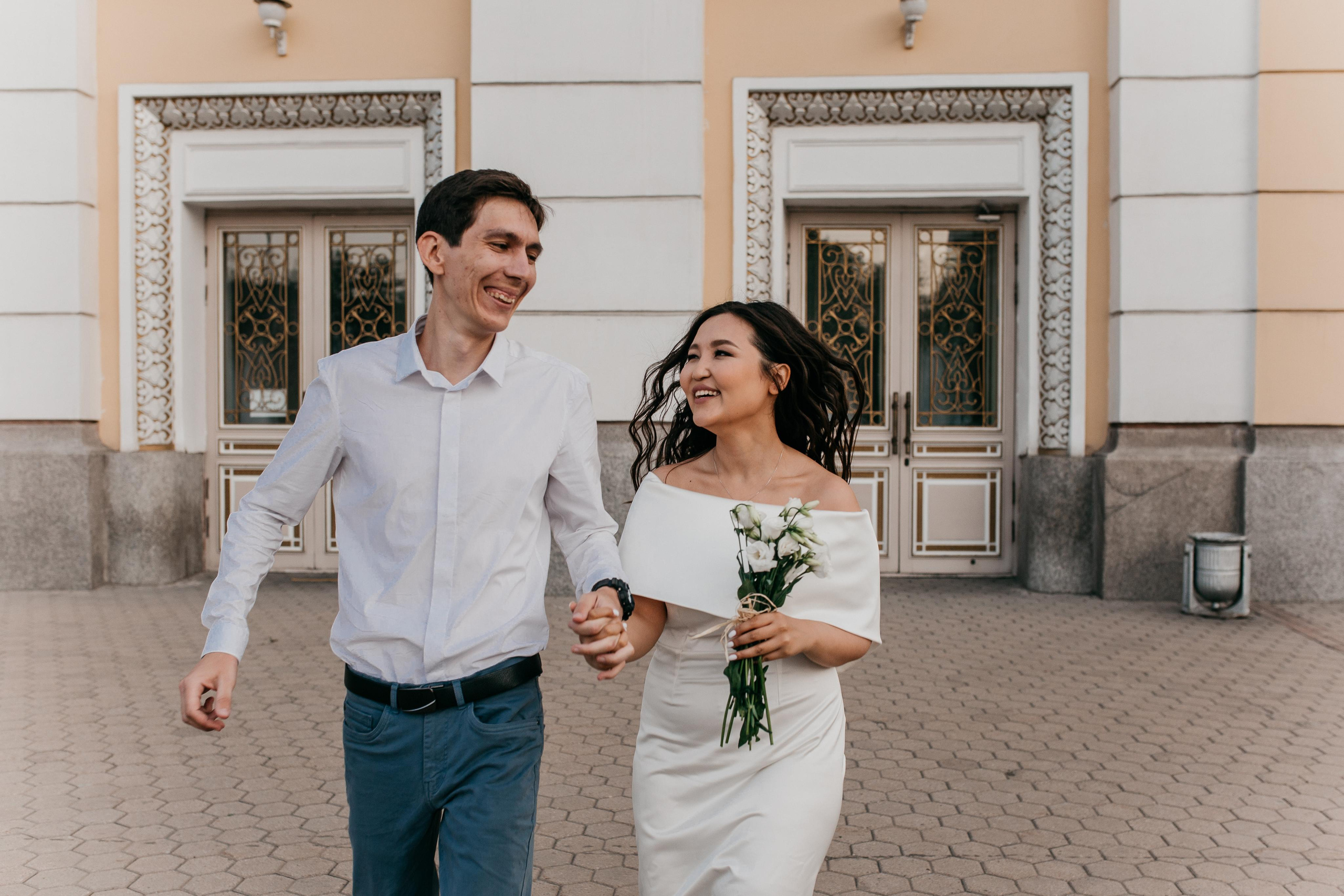 Love Story. Свадебный и семейный фотограф в Алматы Laura Dosmann