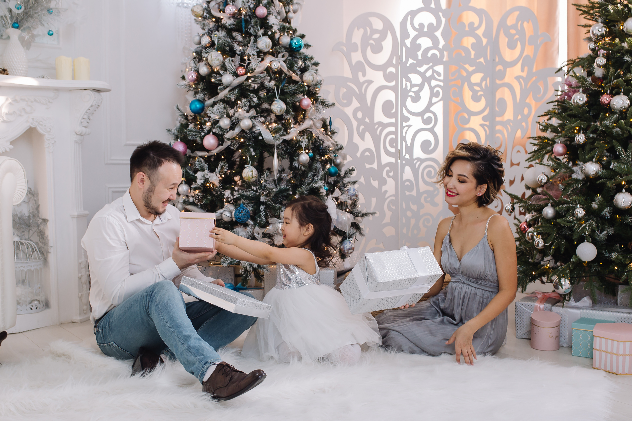 Новогодние фотосессии. Свадебный и семейный фотограф в Алматы Laura Dosmann