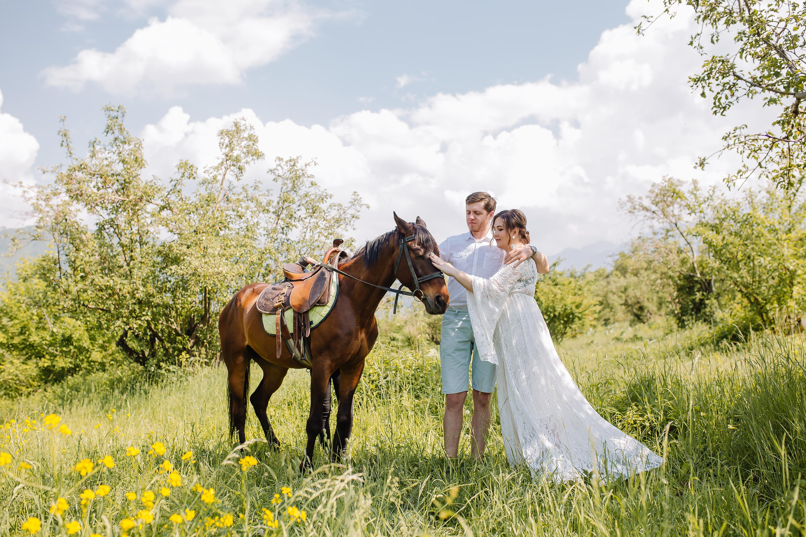 В ожидании Чуда. Свадебный и семейный фотограф в Алматы Laura Dosmann