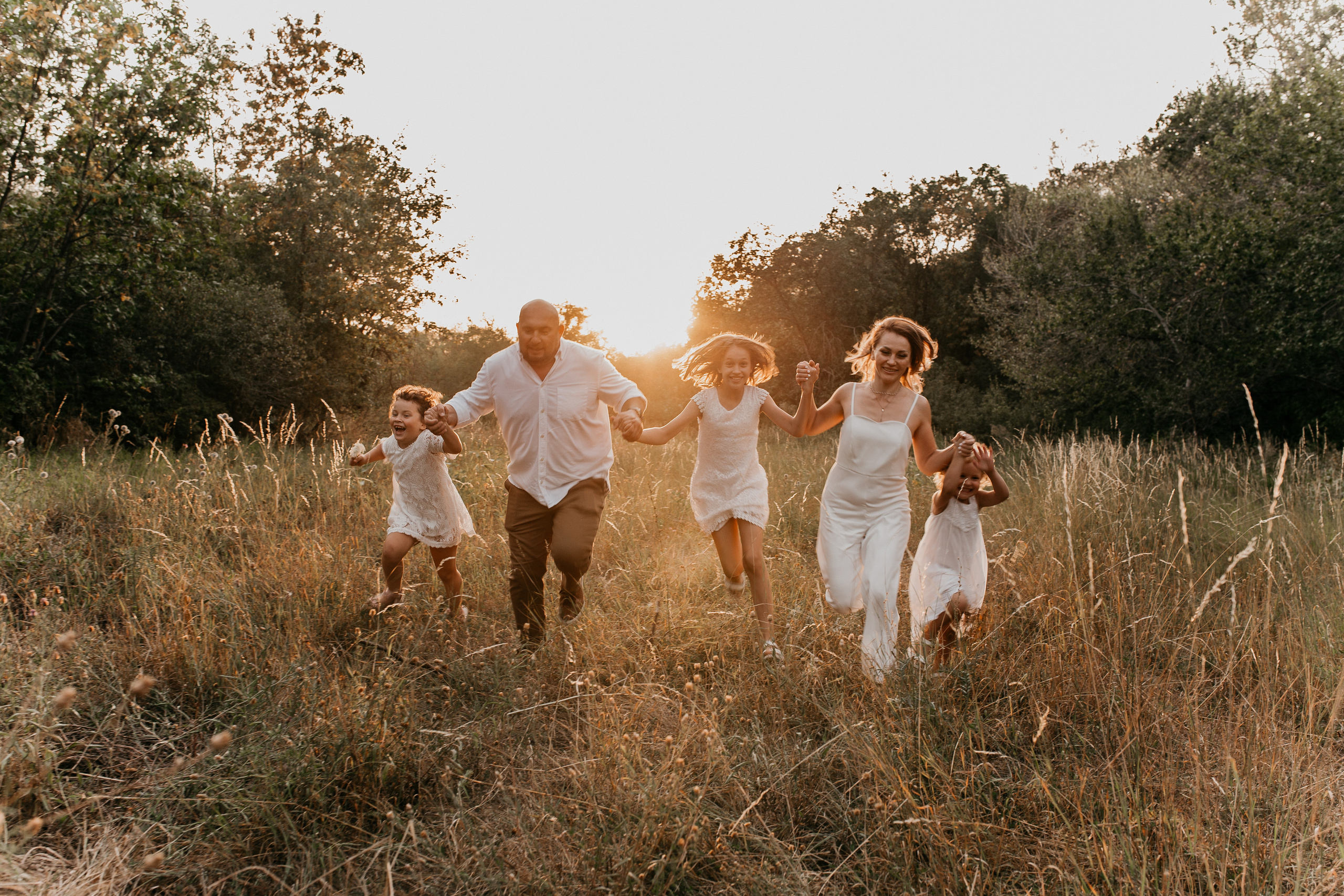 Семейные истории. Свадебный и семейный фотограф в Алматы Laura Dosmann