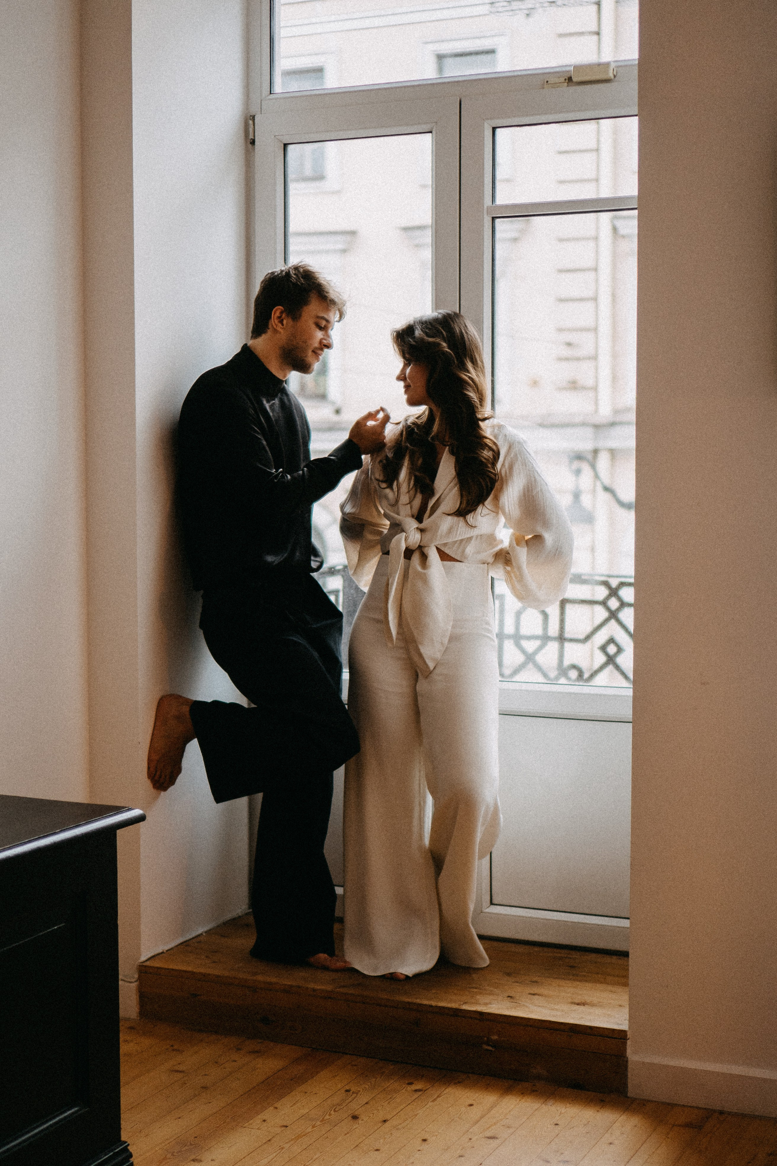 СБОРЫ ЖЕНИХА И НЕВЕСТЫ В УЮТНОЙ КВАРТИРЕ В ЦЕНТРЕ САНТК-ПЕТЕРБУРГА. Профессиональный фотограф, Санкт-Петербург — Виктория Богомолова