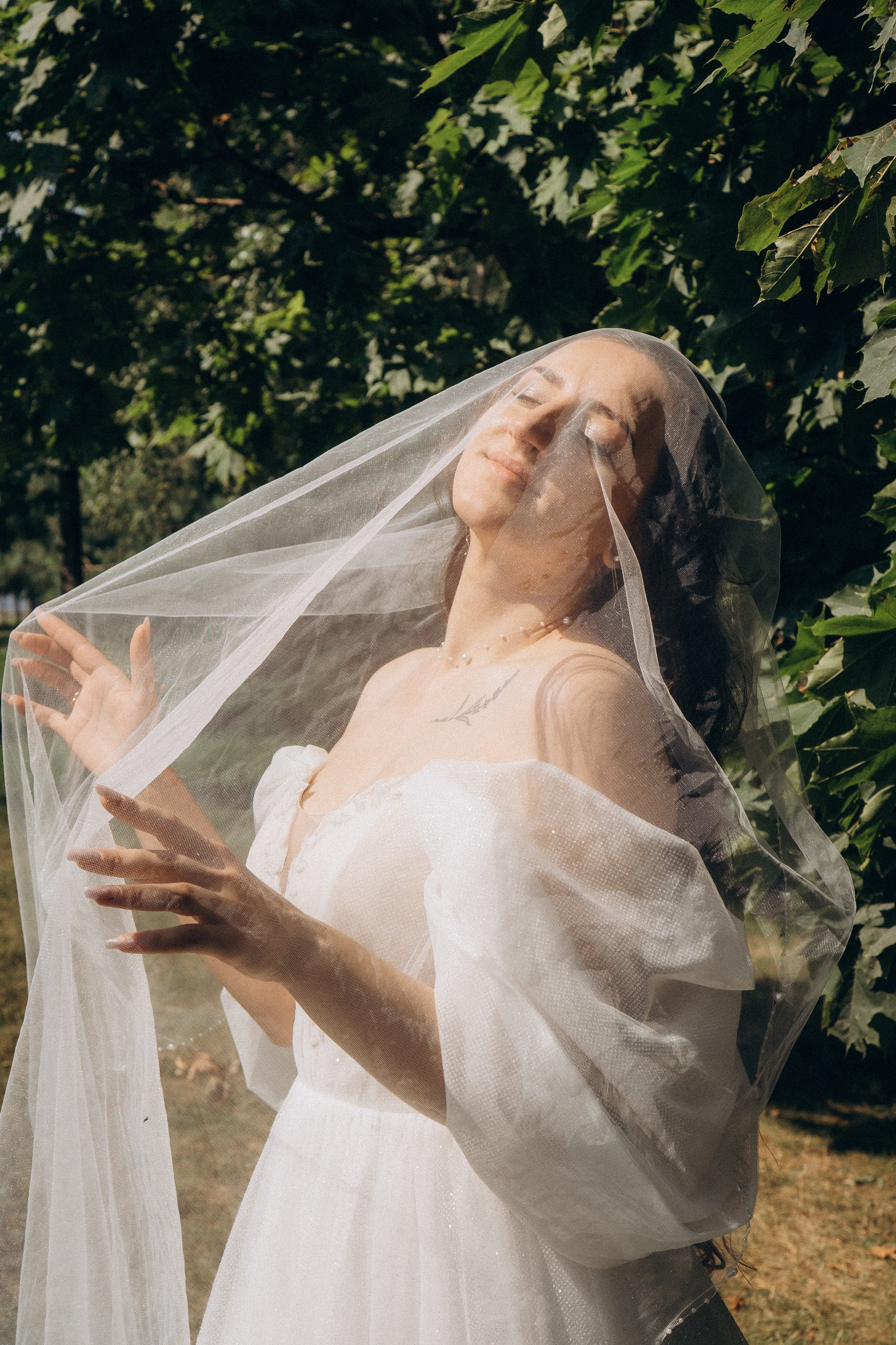 СВАДЕБНАЯ СЬЕМК В ПАРКЕ 300-ЛЕТИЯ. Профессиональный фотограф, Санкт-Петербург — Виктория Богомолова