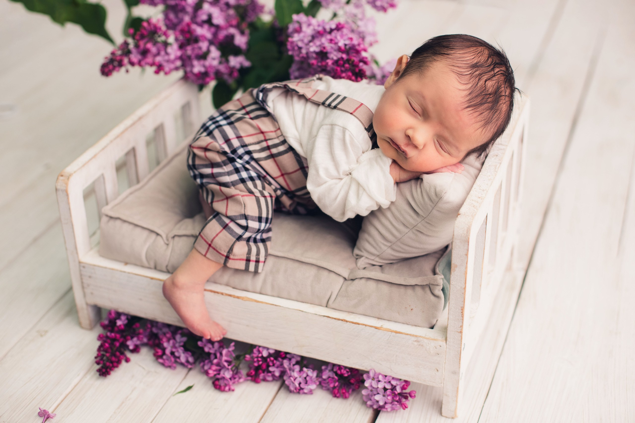 Фотограф новорожденных в г. Россошь Виктория Нечепуренко