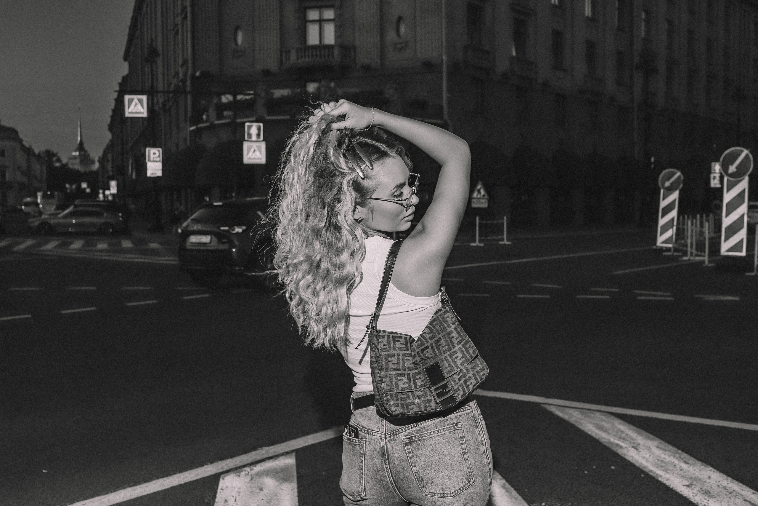 Полина — вечерний Петербург, съёмка со вспышкой | О. Беляева. Фотограф Олеся Беляева | Санкт-Петербург и Ленобласть