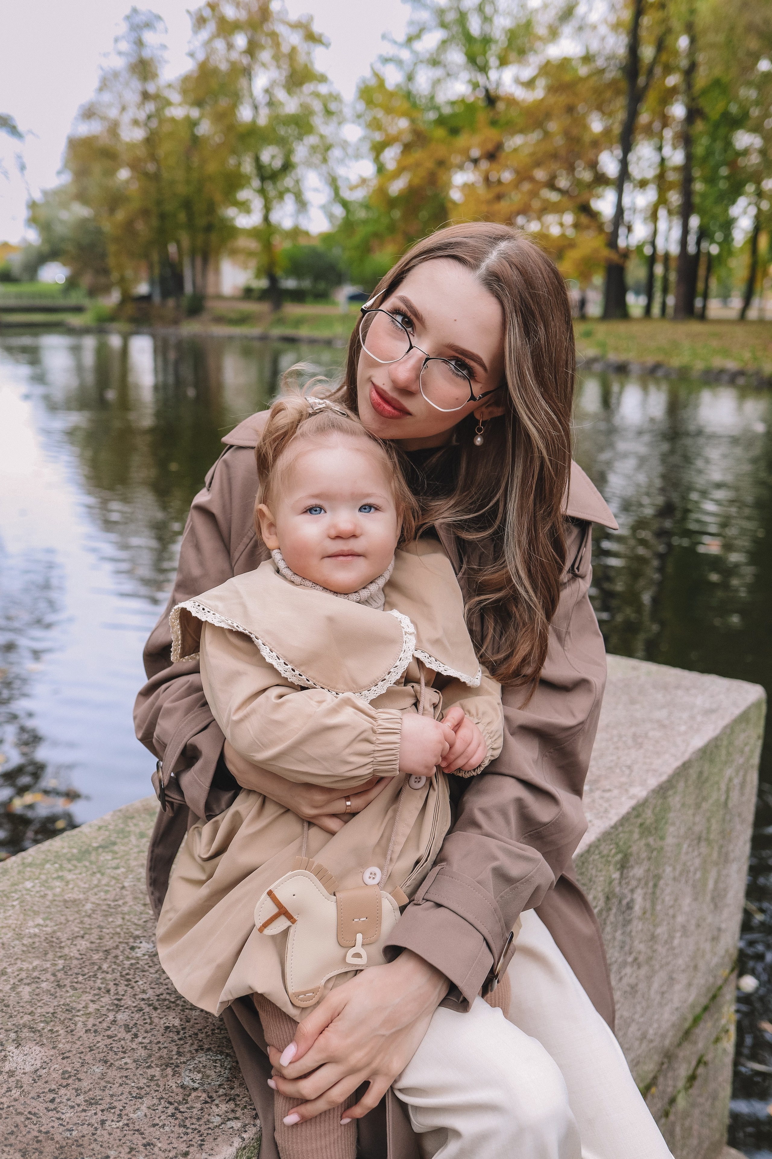 Мамы с дочками в осеннем парке. Фотограф Олеся Беляева | Санкт-Петербург и Ленобласть