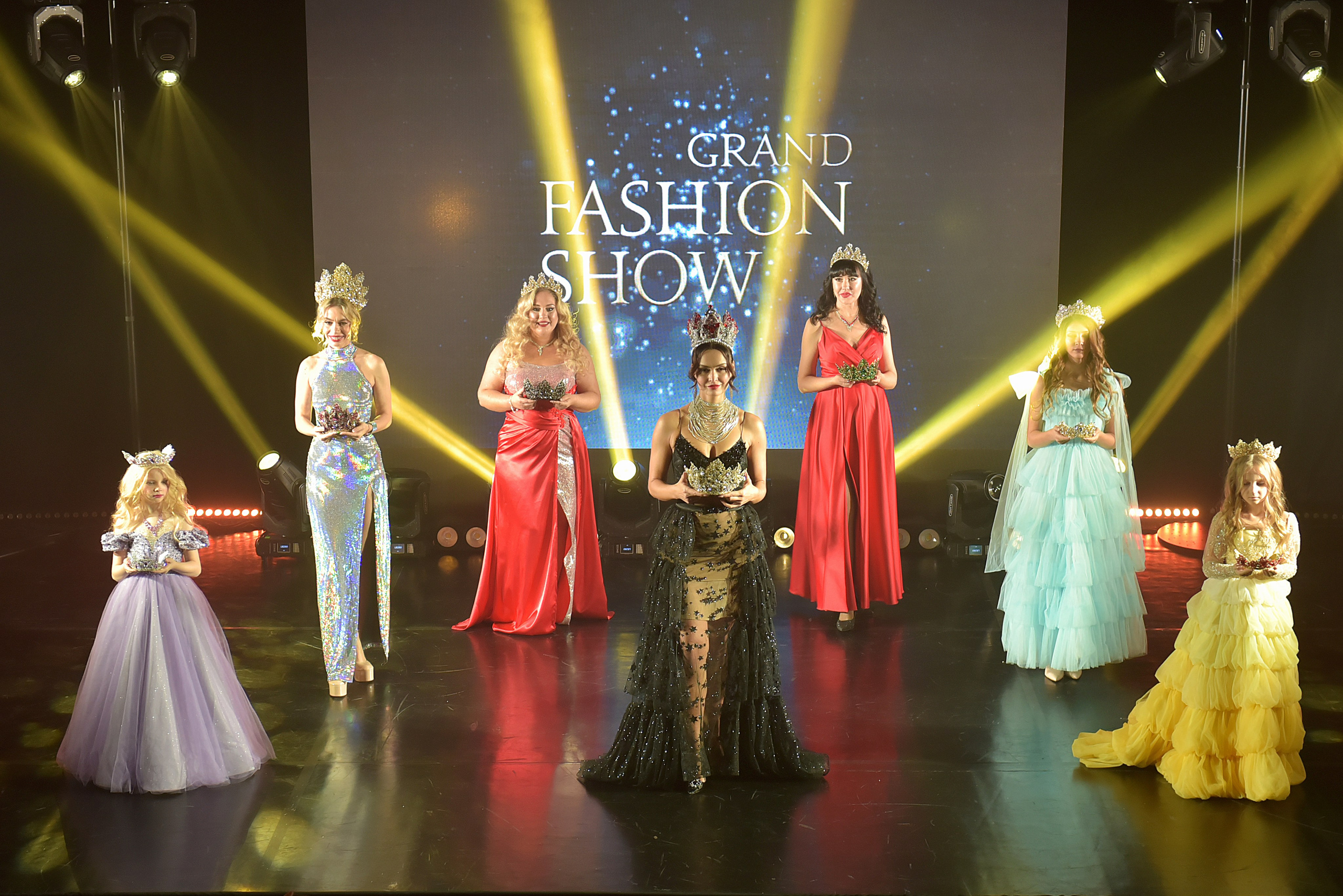 GrandFashionShow2025
