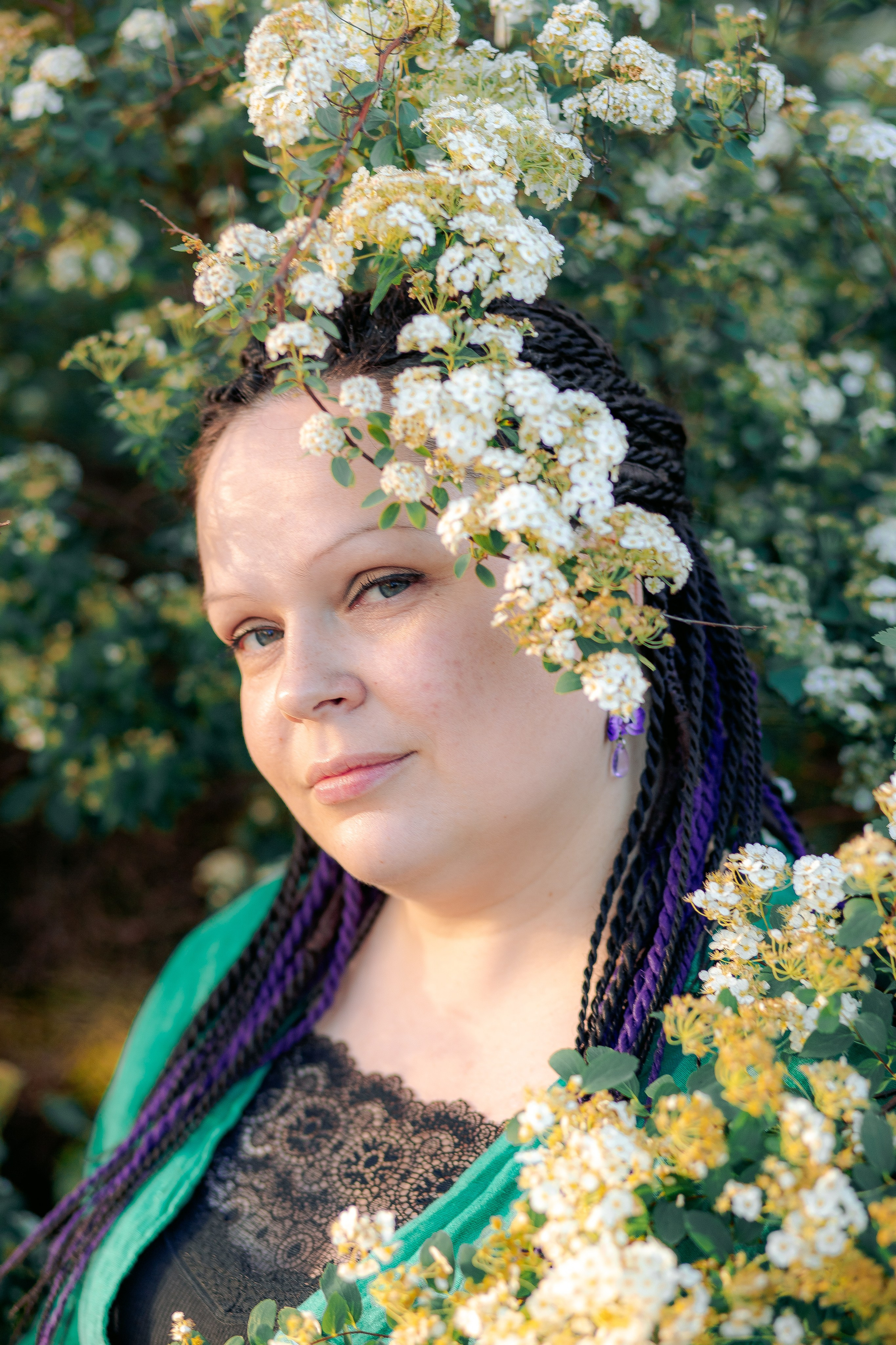 Прогулочная фотосессия мамы и дочки в период цветения в парке. Фотограф в Санкт-Петербурге, Анна Скворцова