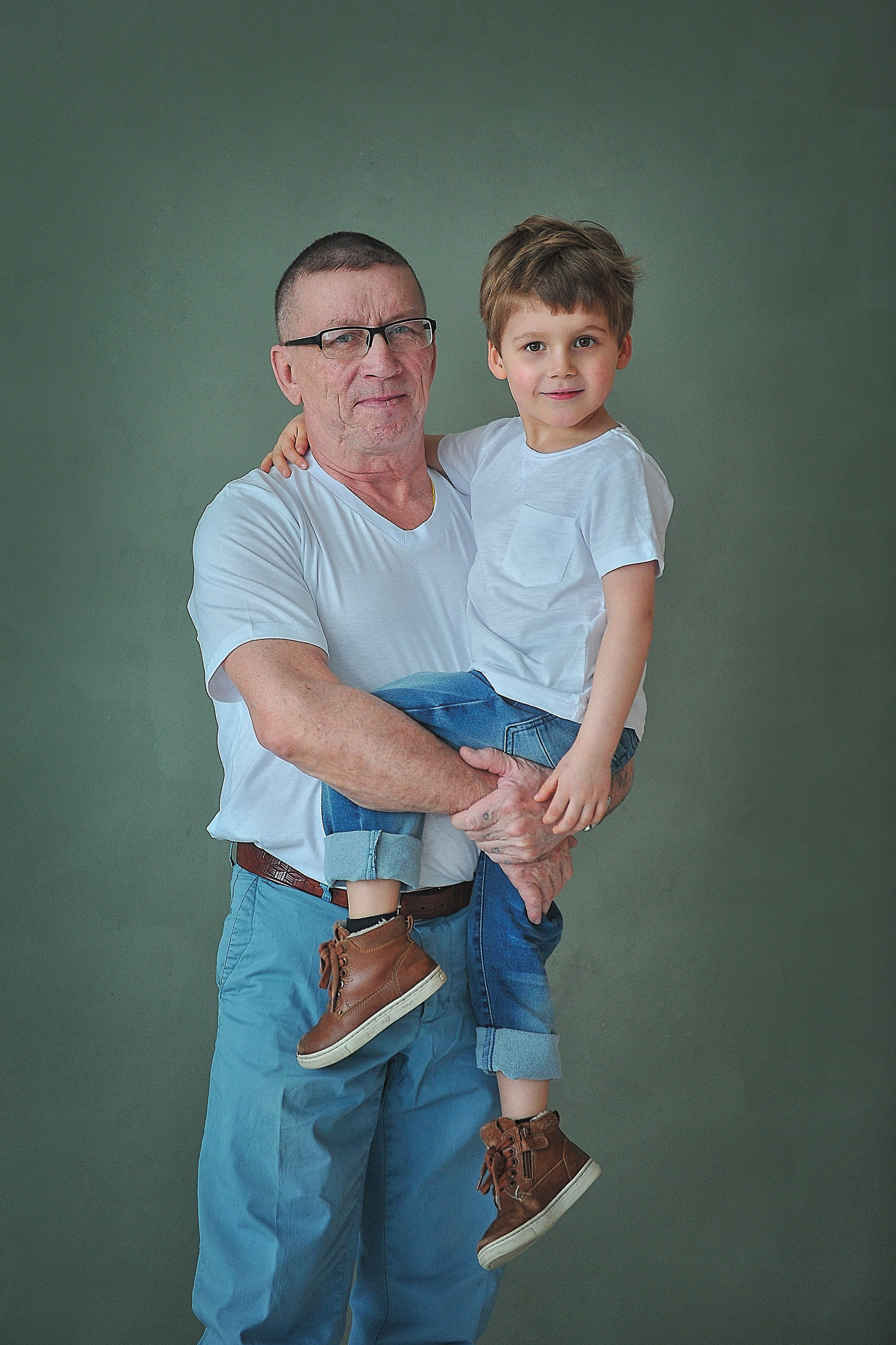 Семейные студийные фотосессии. Детский, семейный фотограф в Ижевске и Москве Аксинья Лысенкова ADEN