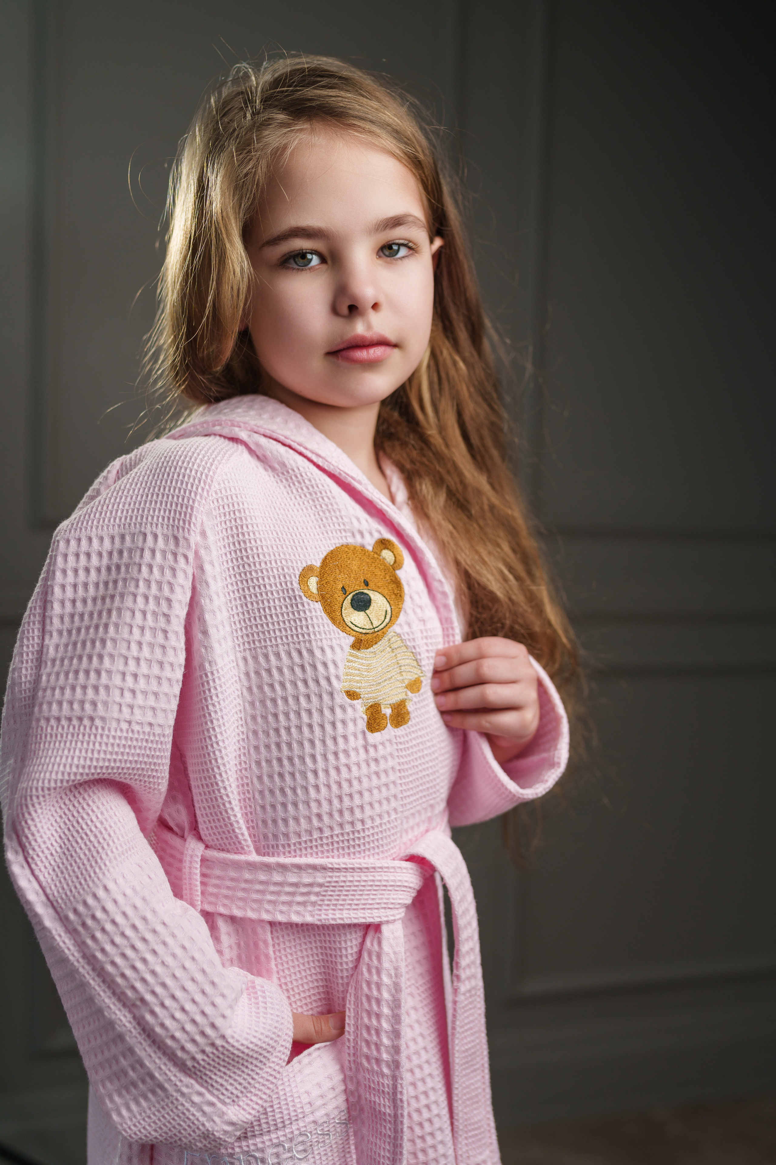 Контентная съемка халатов для маркетплейсов. Фотограф Олег Сотник