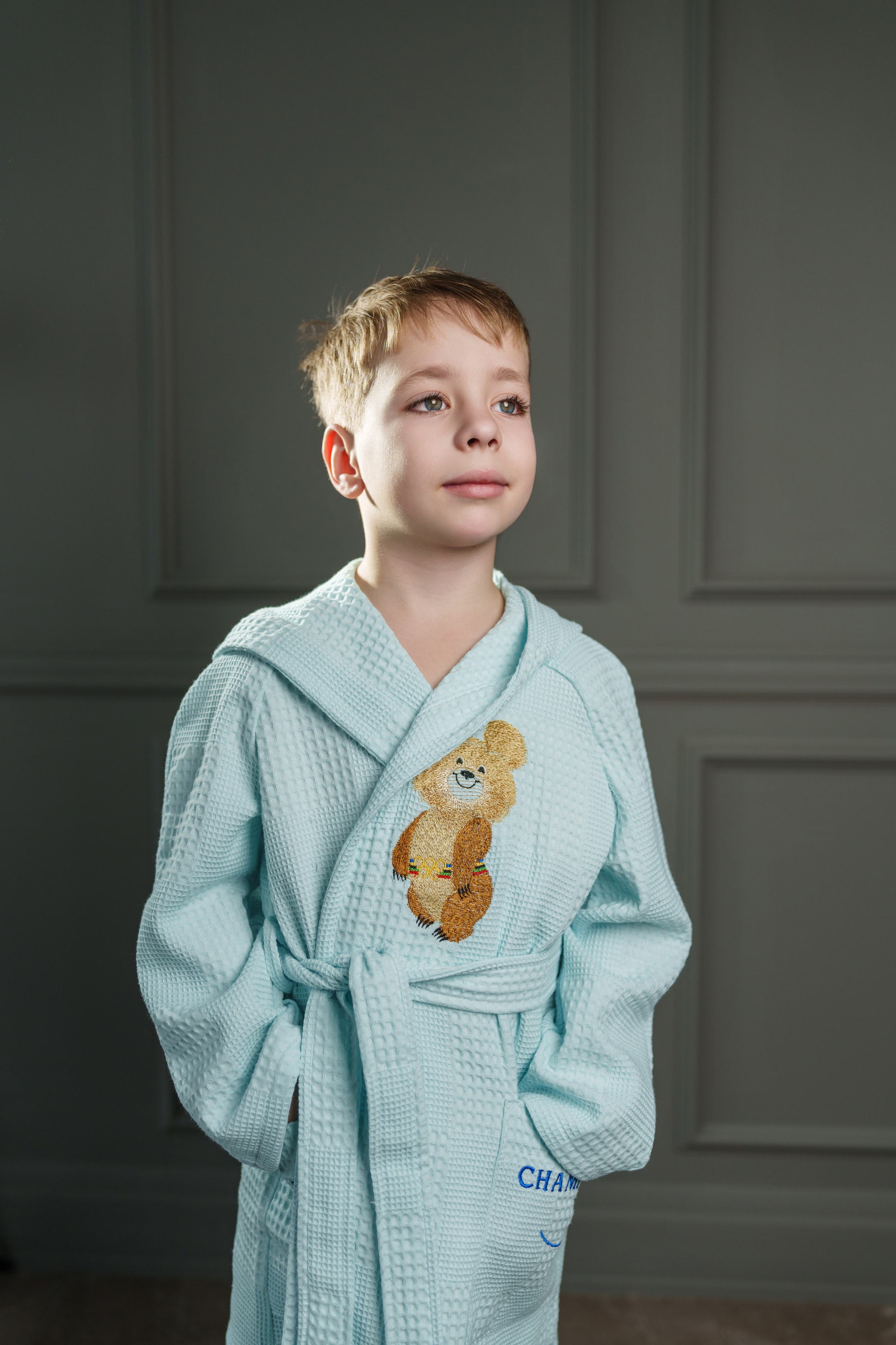 Контентная съемка халатов для маркетплейсов. Фотограф Олег Сотник