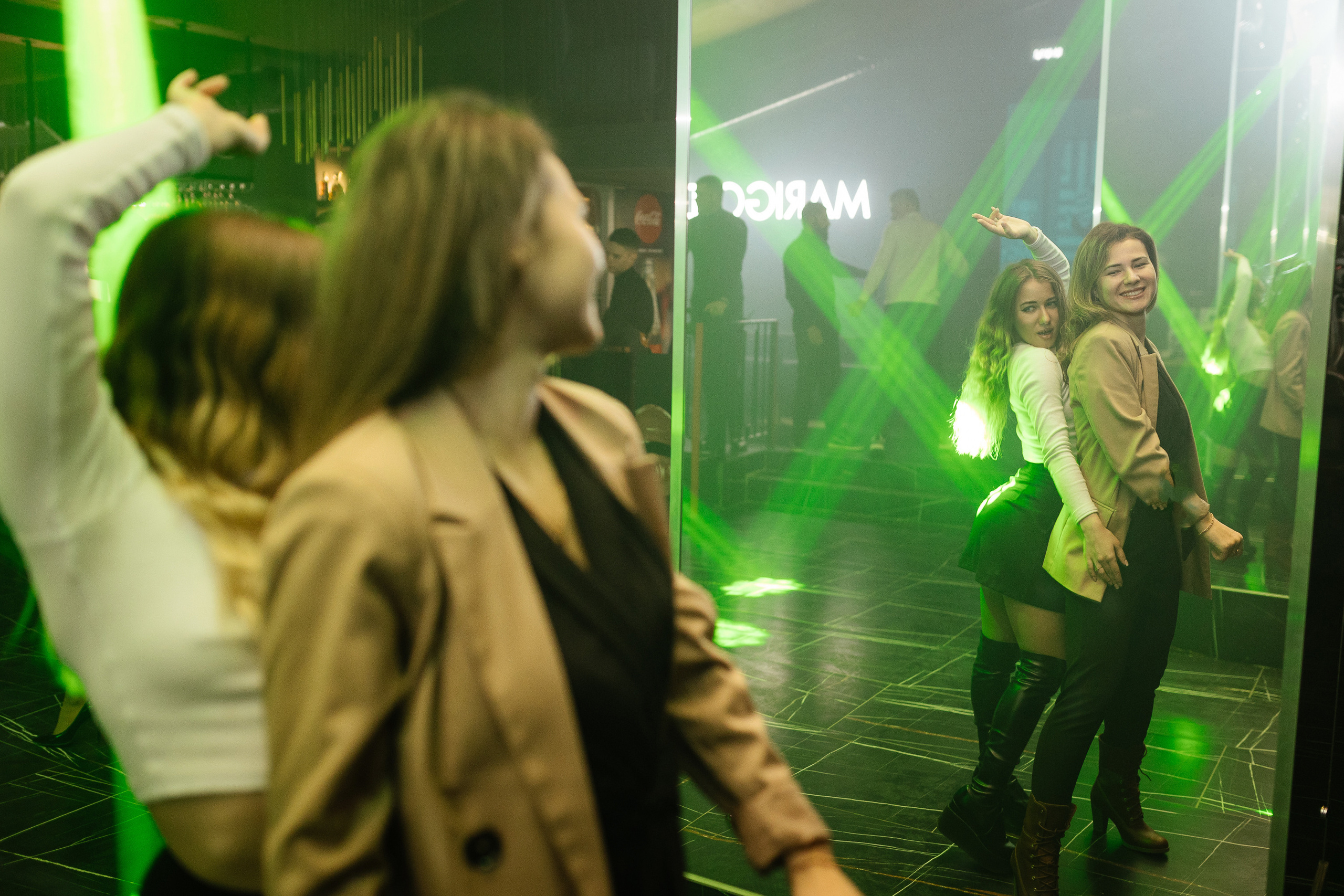 Клубный репортаж для MG. Фотограф Олег Сотник