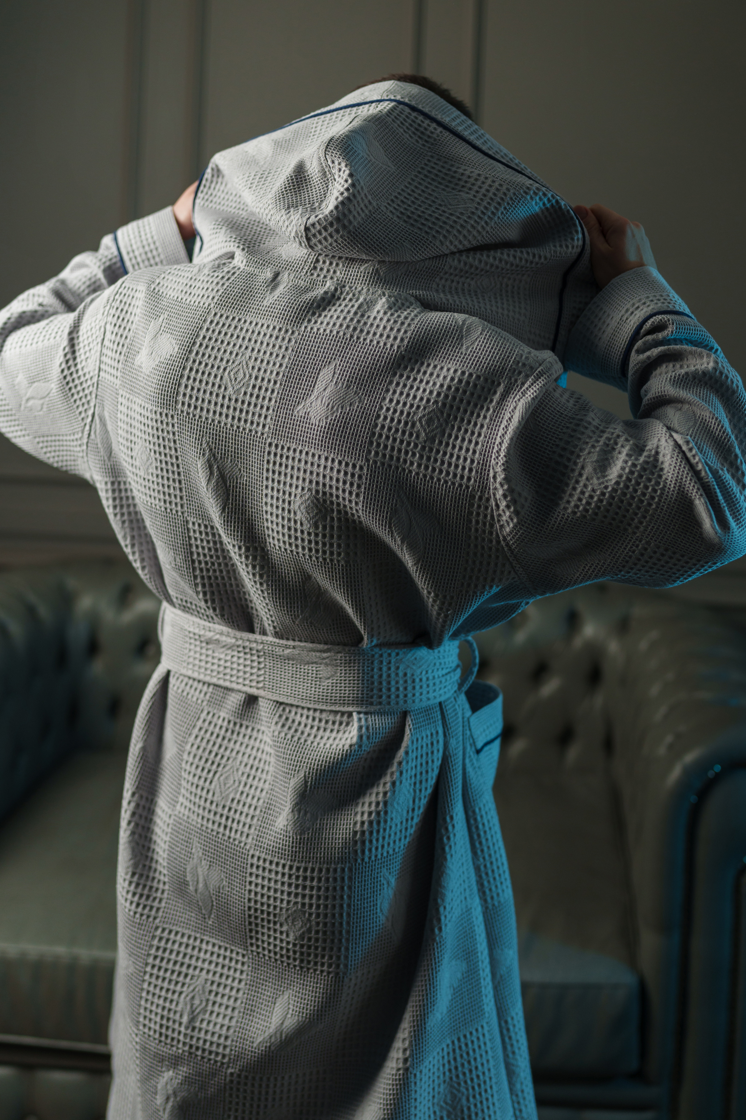 Контентная съемка халатов для маркетплейсов. Фотограф Олег Сотник