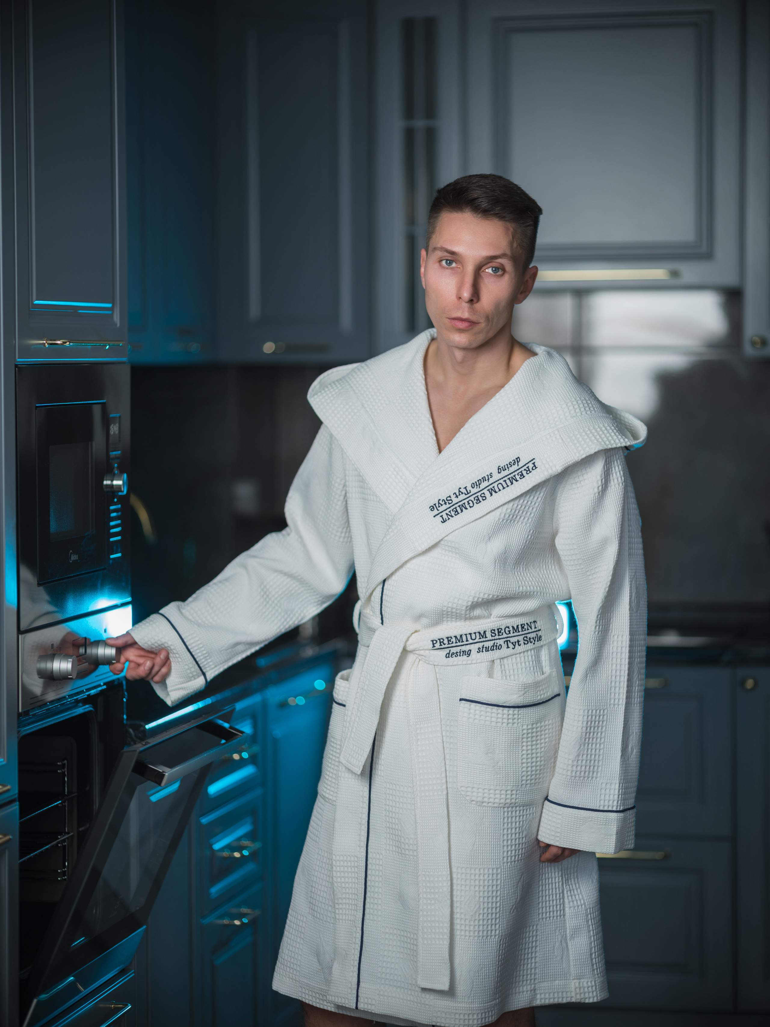 Контентная съемка халатов для маркетплейсов. Фотограф Олег Сотник