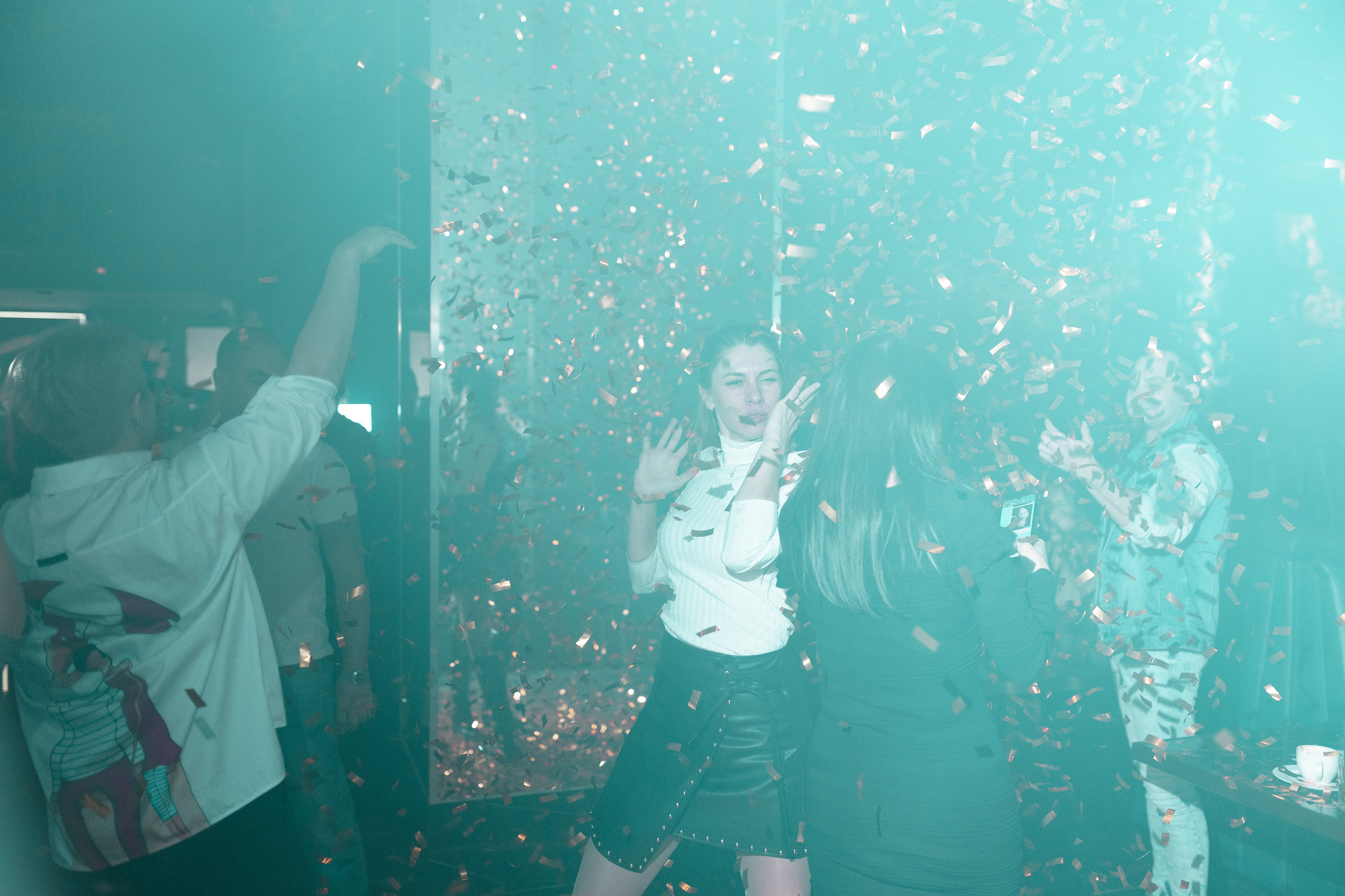 Клубный репортаж для MG. Фотограф Олег Сотник