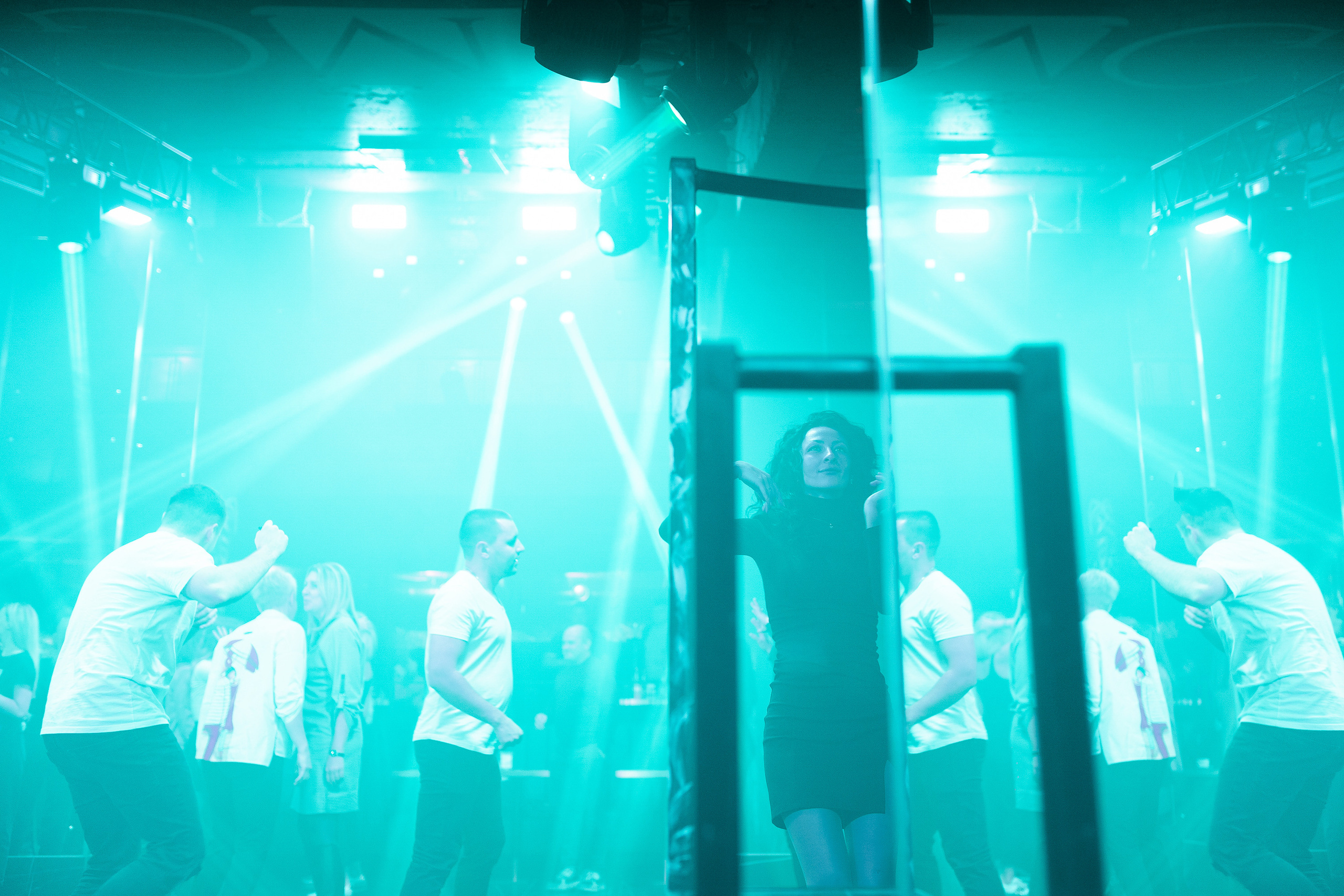 Клубный репортаж для MG. Фотограф Олег Сотник