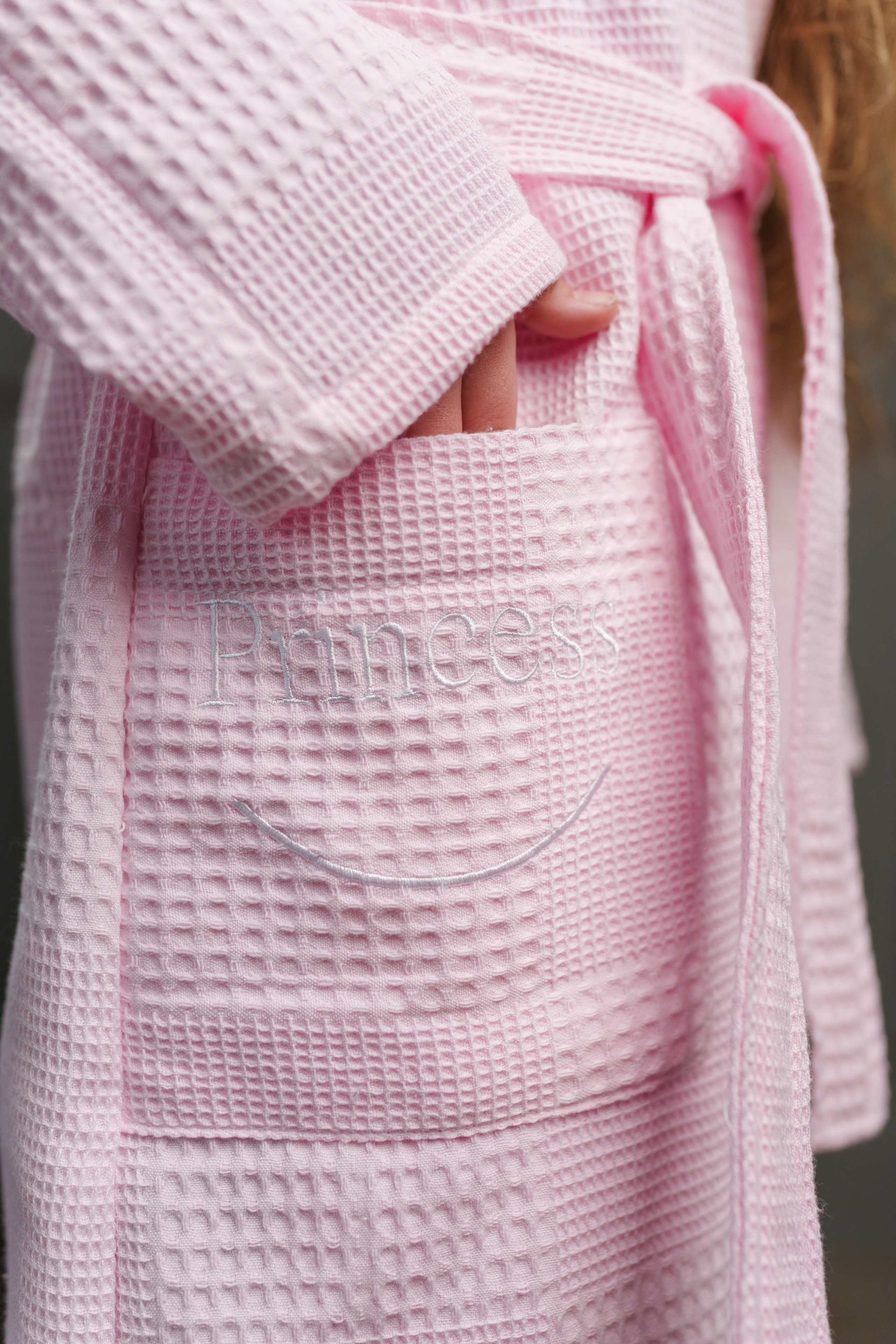 Контентная съемка халатов для маркетплейсов. Фотограф Олег Сотник