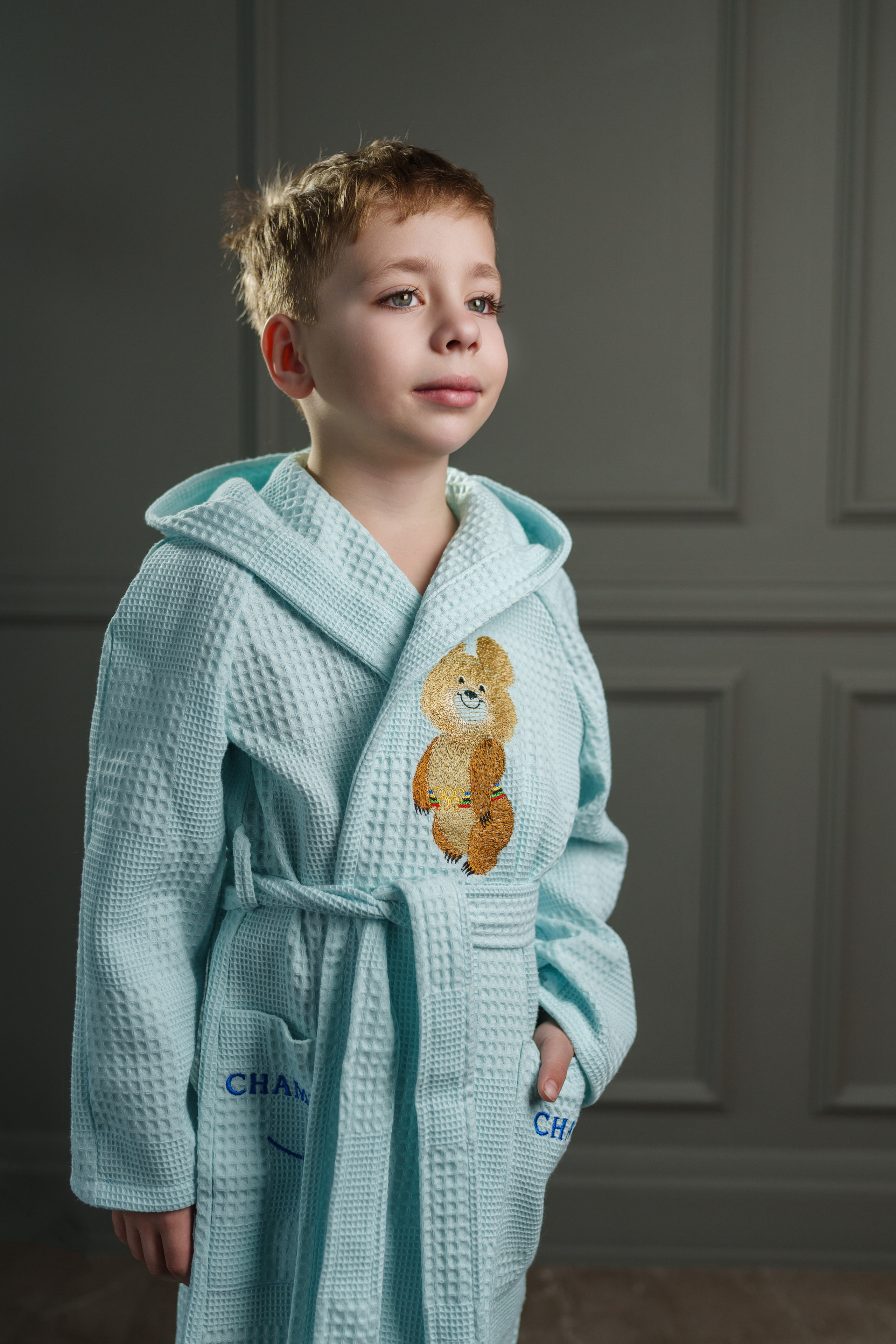 Контентная съемка халатов для маркетплейсов. Фотограф Олег Сотник