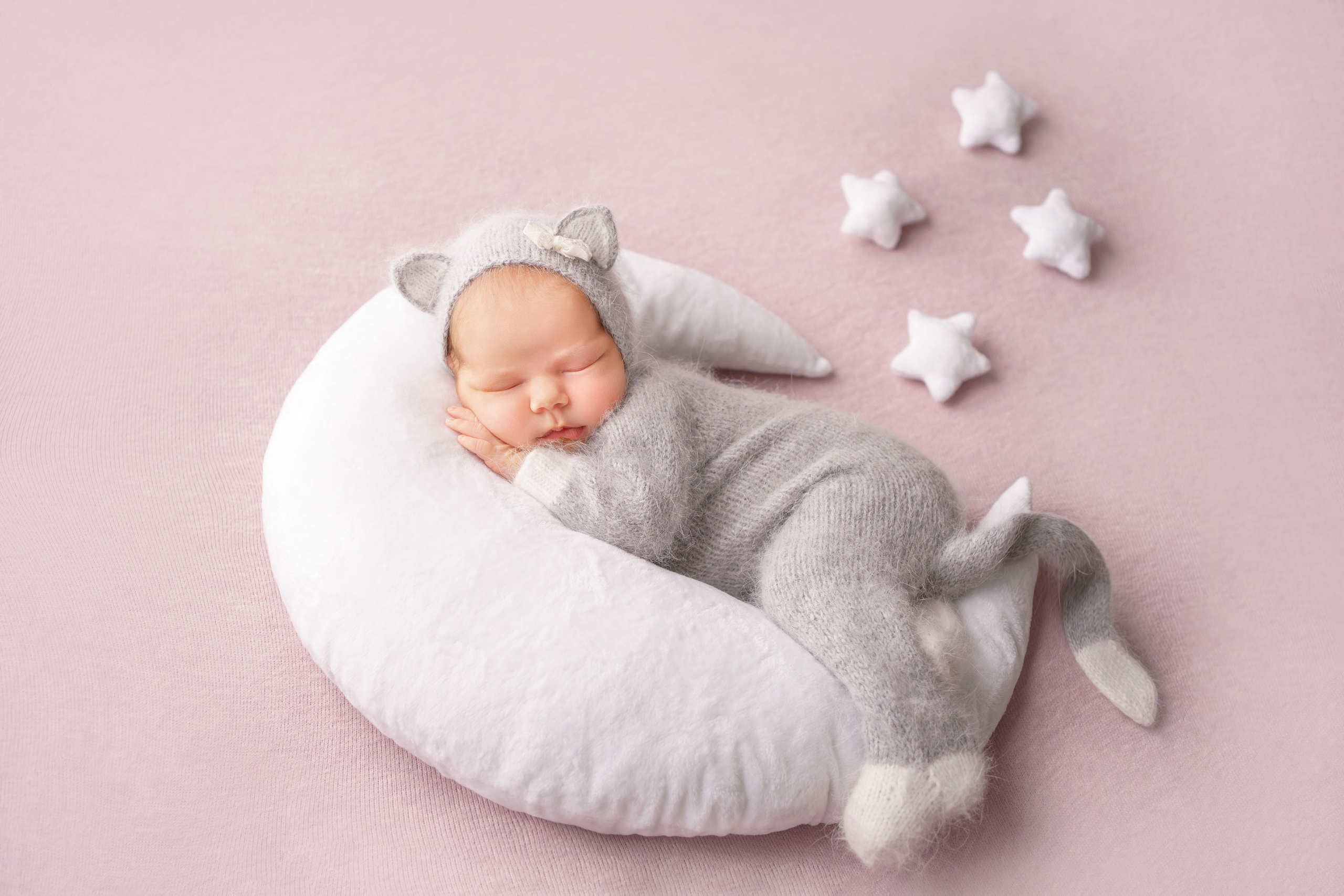 Луна также является одним из фаворитов при выборе фотографий среди мамочек)