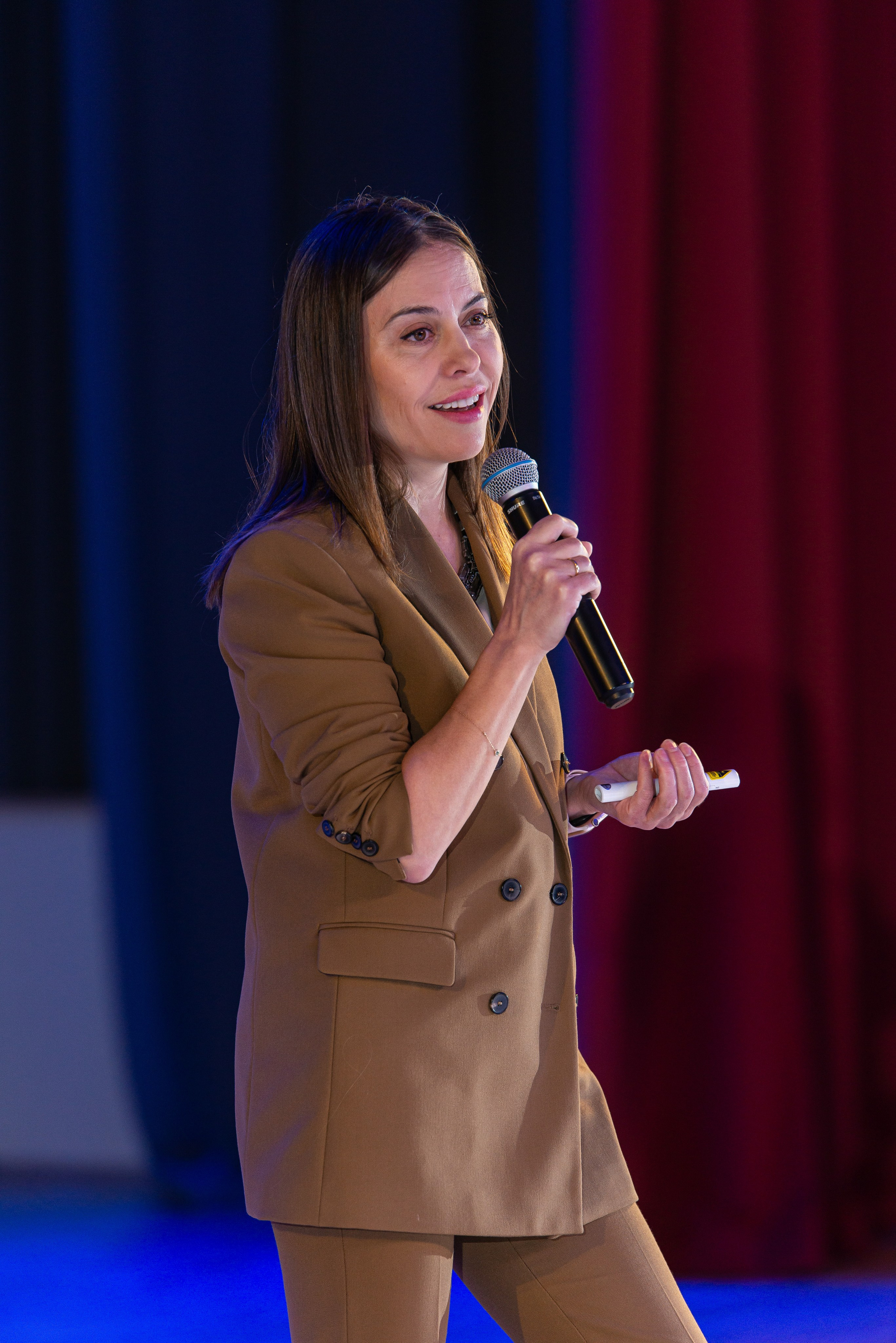 Репортажная съёмка Гала-форума дизайнеров RIW 24. Репортажный и персональный фотограф в Москве