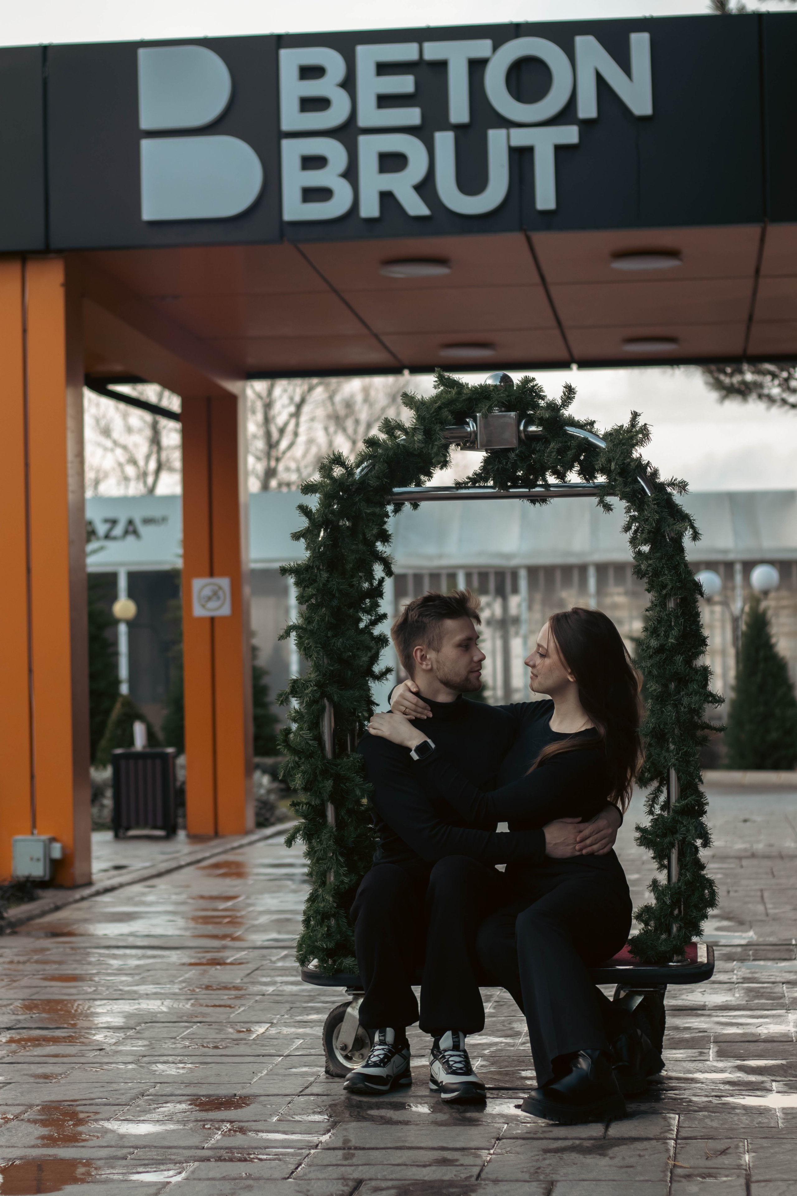 «Нежность первой встречи». Уличный фотограф Города N