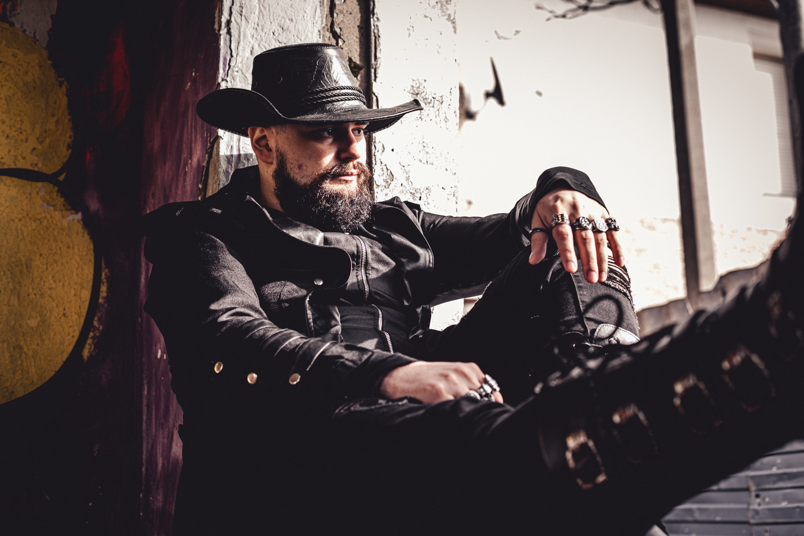 Заброшенная душа. Уличный фотограф Города N