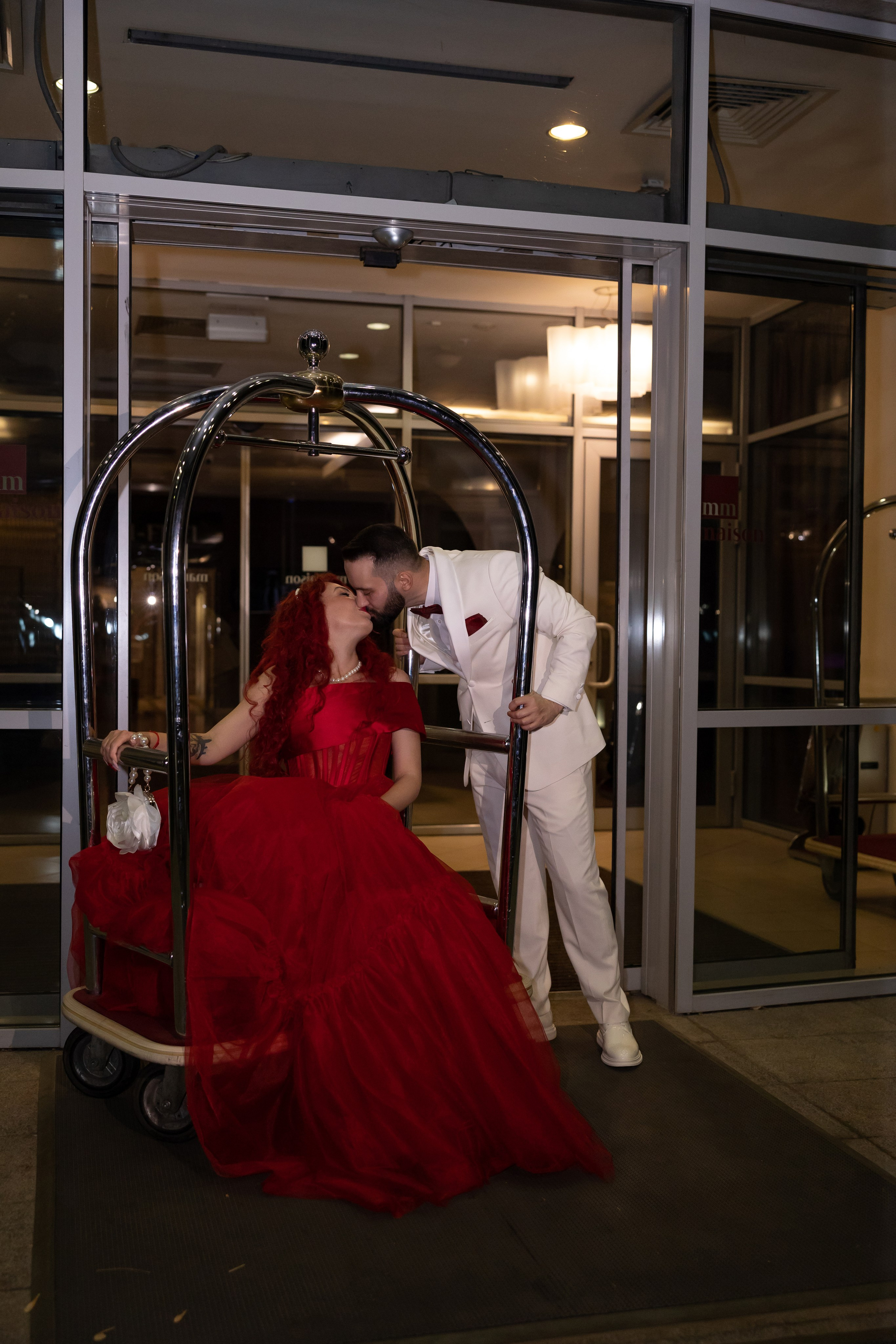 Чаатай и Ксения (Грибоедовский ЗАГС). Сказочный фотограф для Вас и Вашей семьи