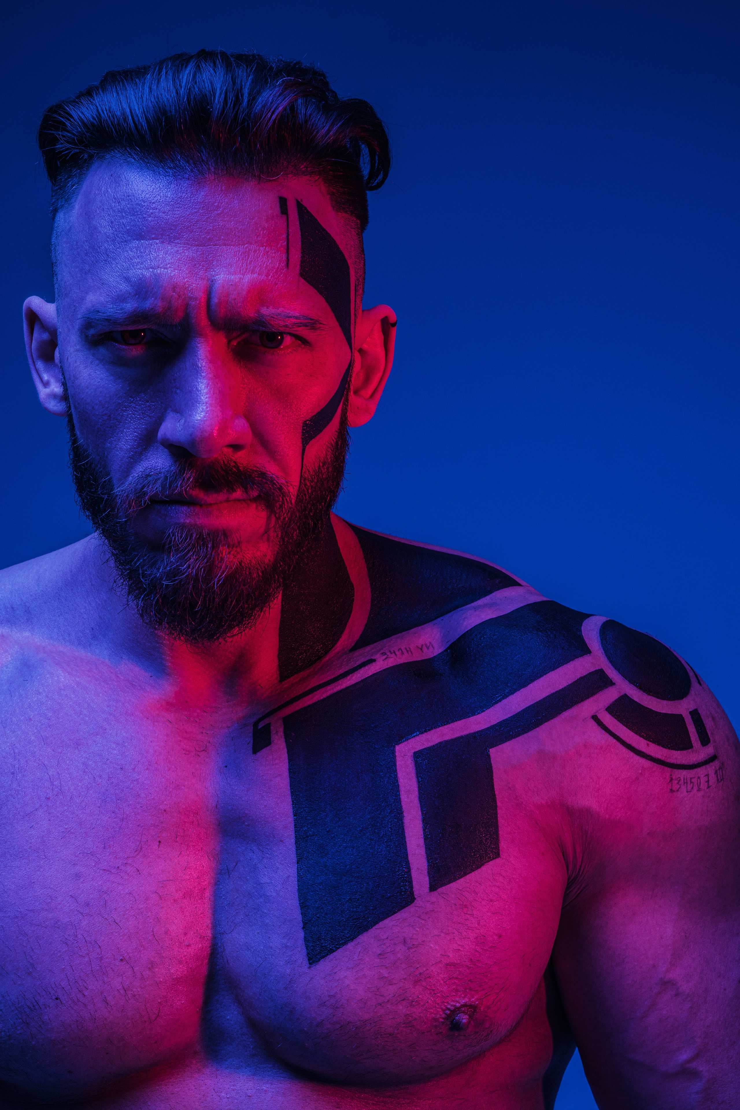 Photographer for bloggers and media personalities for advertising and Reels. Portrait photographer Moscow, UAE, Oleg Koshmarov