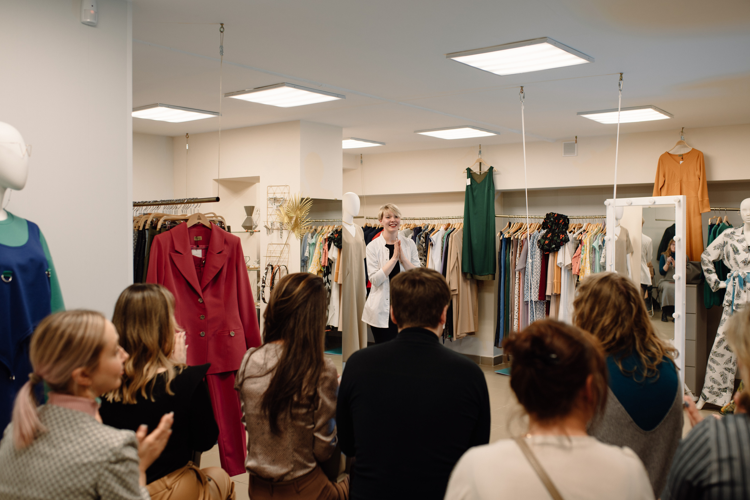 Спектакль-вербатим актёрской студии «Всё цензурно». Портретный фотограф в Ереване и Челябинске Шаханская Ольга