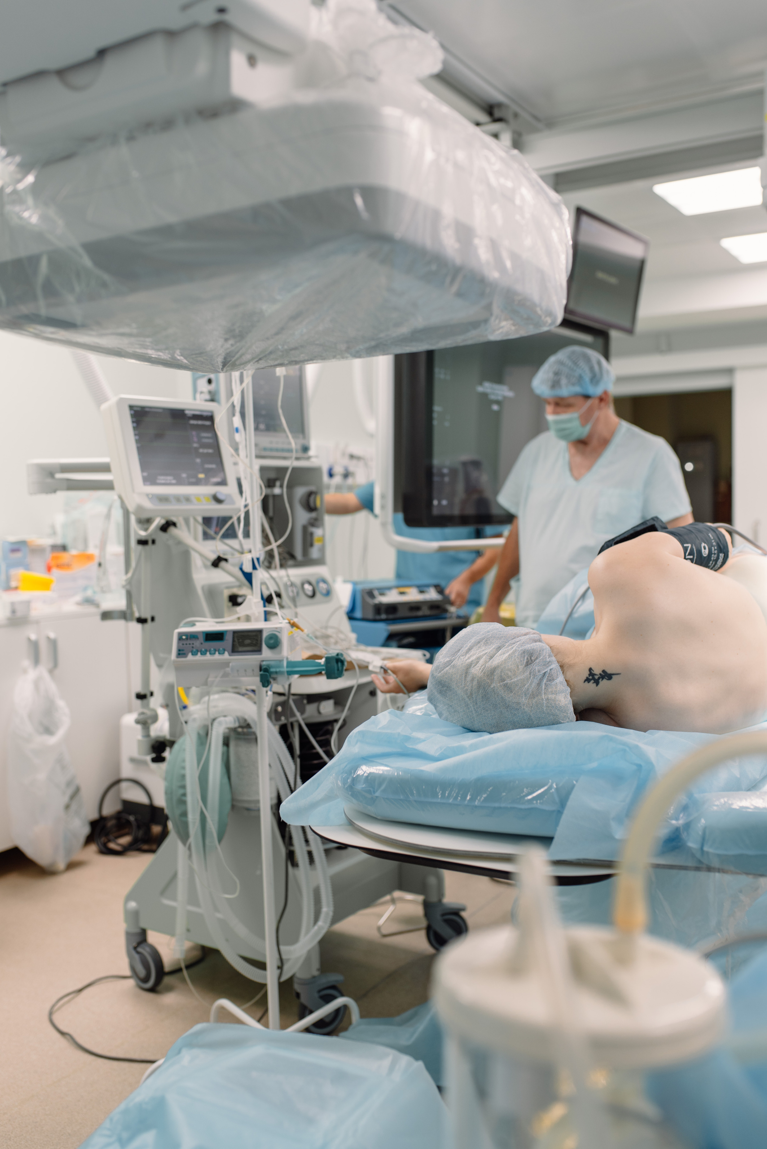 Репортаж из операционной ЧОКЦОиЯМ. Портретный фотограф в Ереване и Челябинске Шаханская Ольга