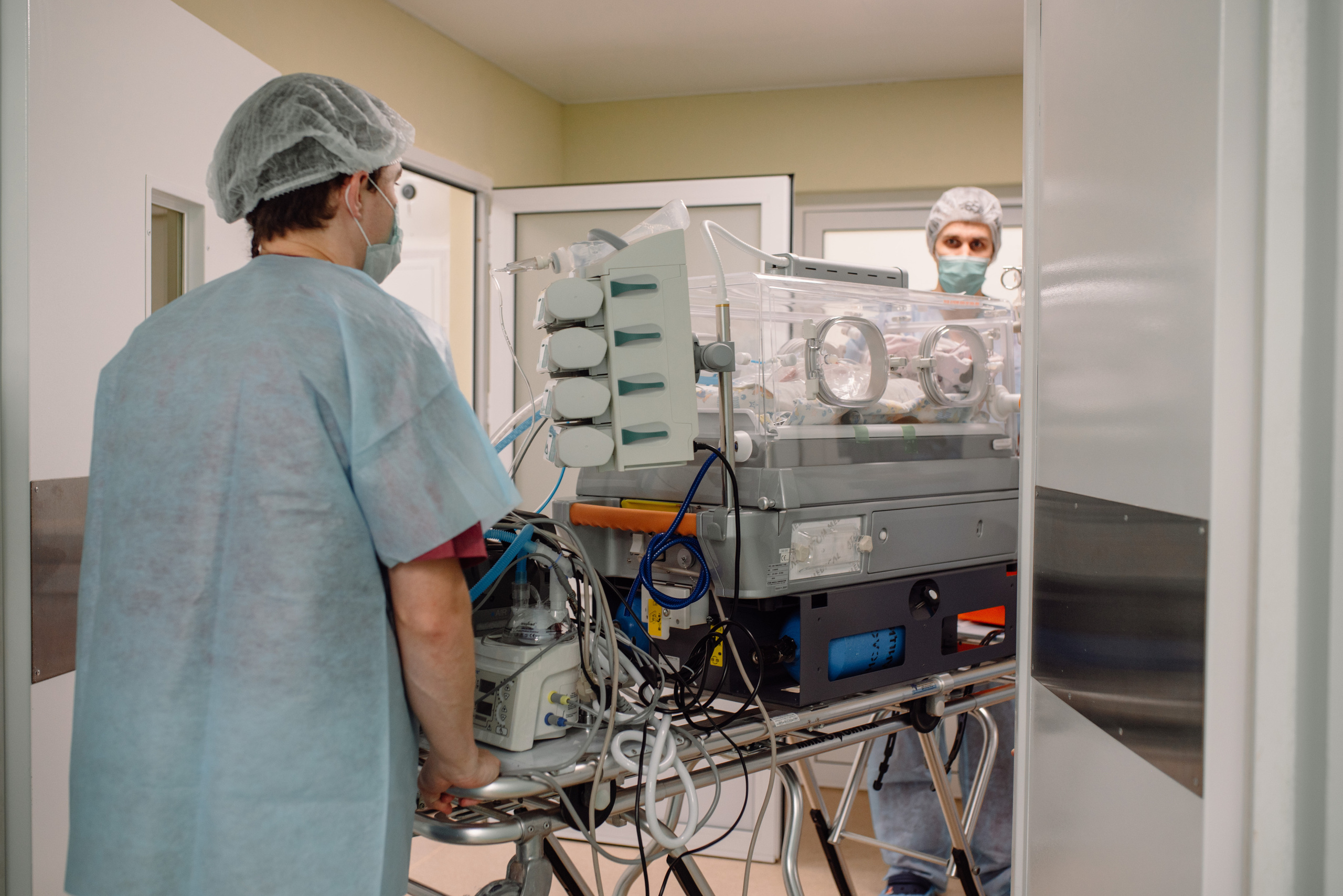 Репортаж из операционной ЧОКЦОиЯМ. Портретный фотограф в Ереване и Челябинске Шаханская Ольга