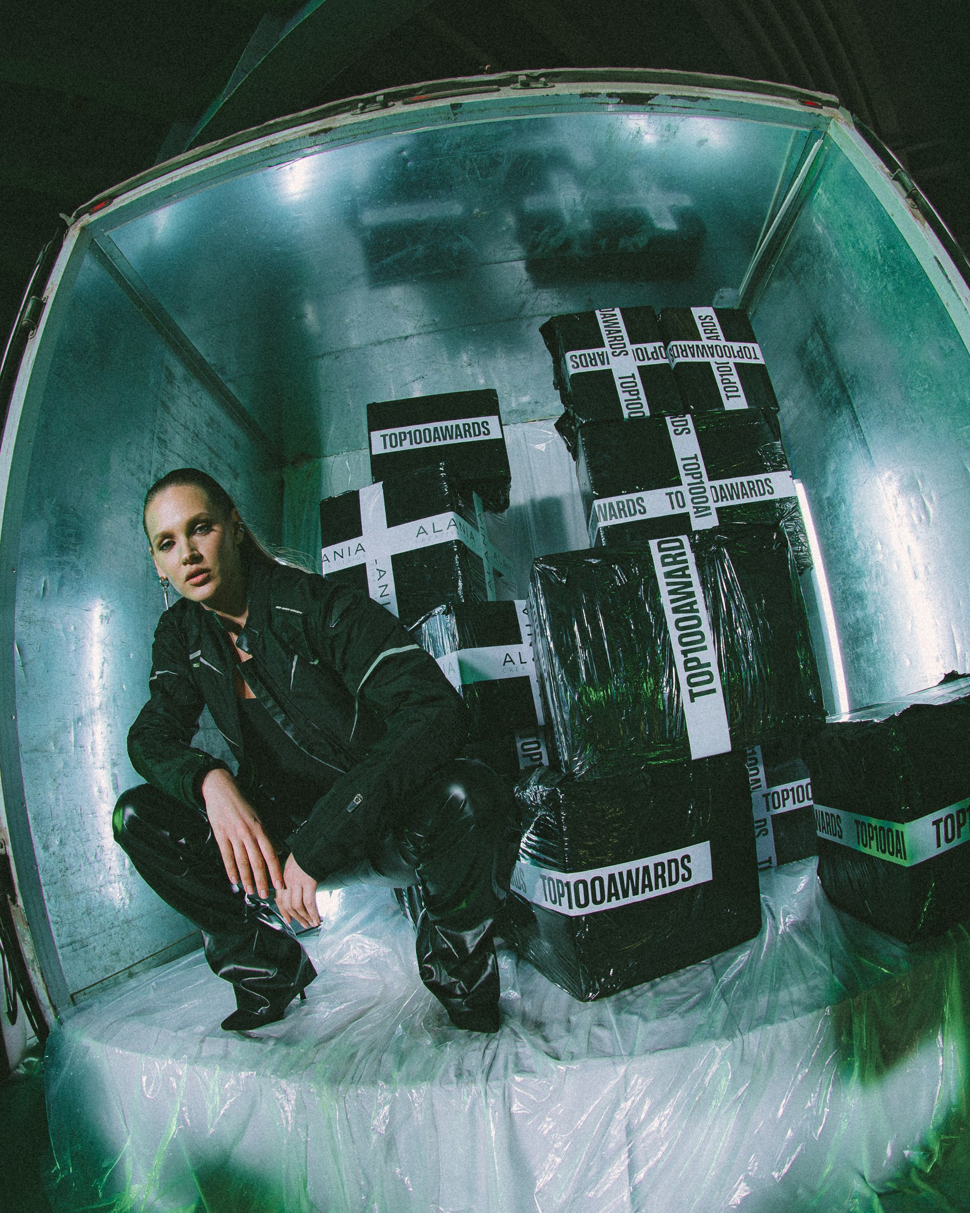 Top 100 Awards' 25. Свадебный и портретный фотограф в Москве Сергей Бузин