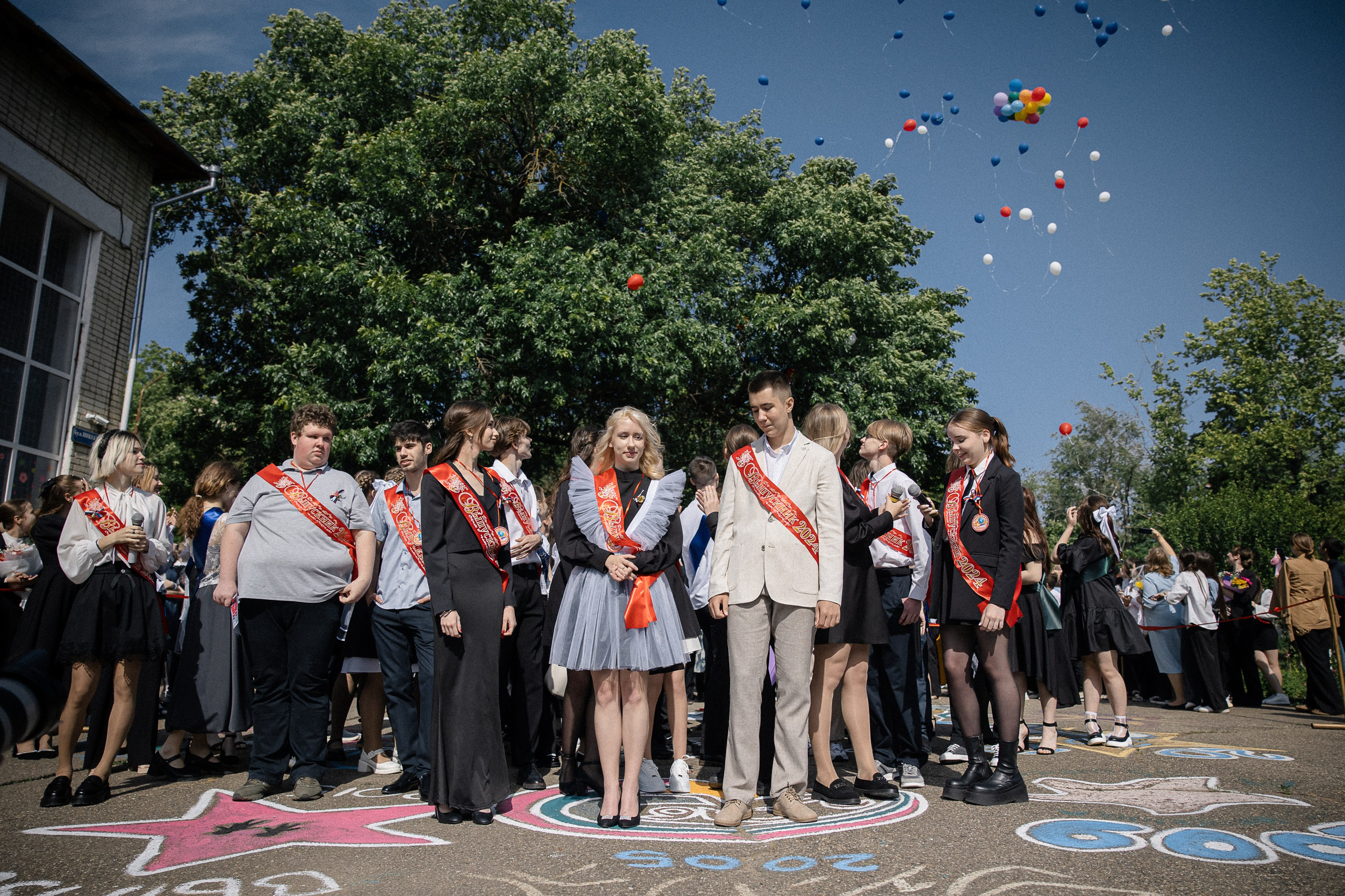 Последний звонок — линейка. Свадебный фотограф Роман Еремеев