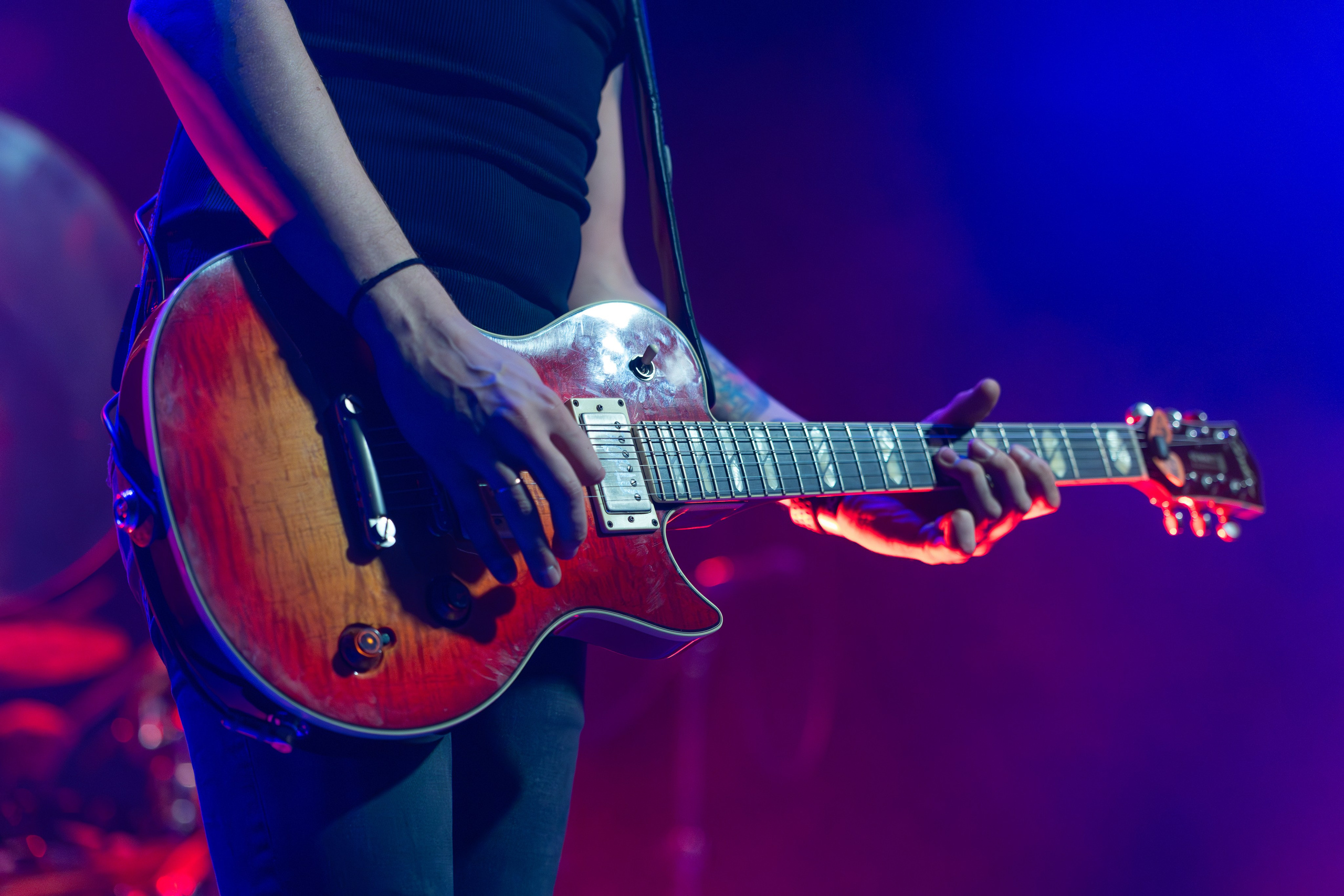 Йорш 2025. Предметный и репортажный фотограф в Санкт-Петербурге Александр Е