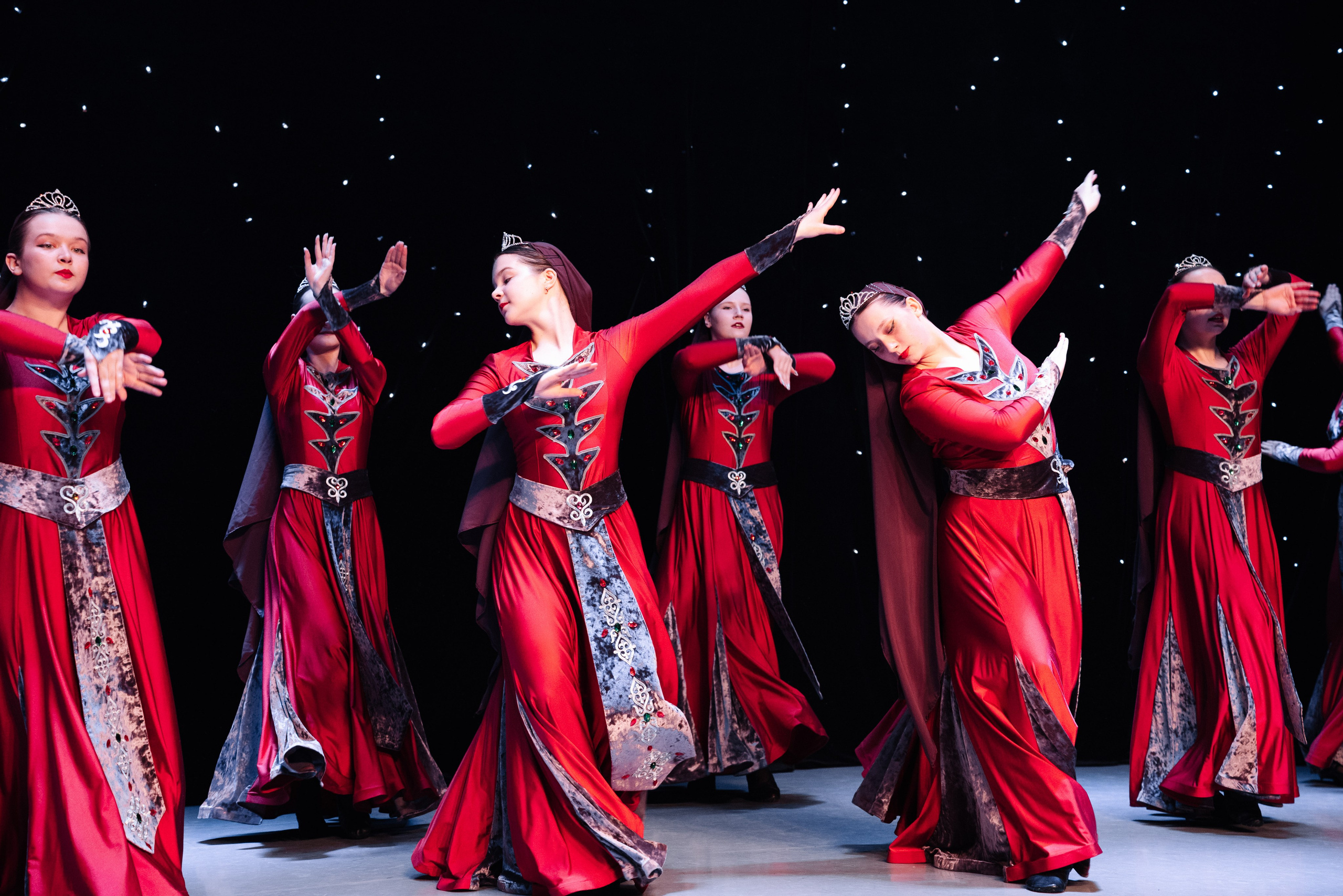 Благотворительный концерт в помощь Артему Сардаряну. Фотограф Артем Севостьянов. Профессиональная фотосъемка в Ногинске, Москве, Московской области и за границей