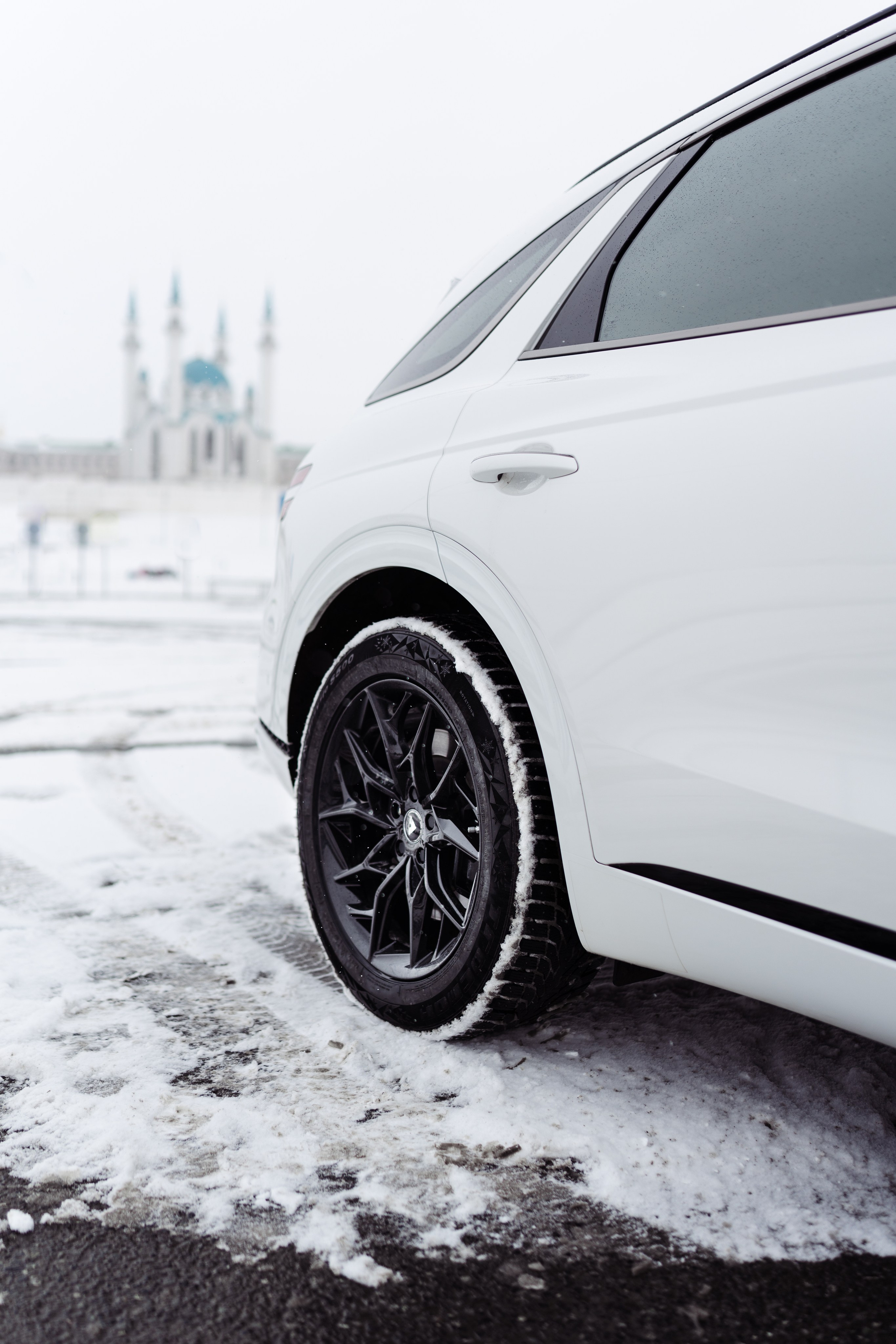 Genesis GV70 для rimzona. Фотограф в СПБ Алмаз Камаев